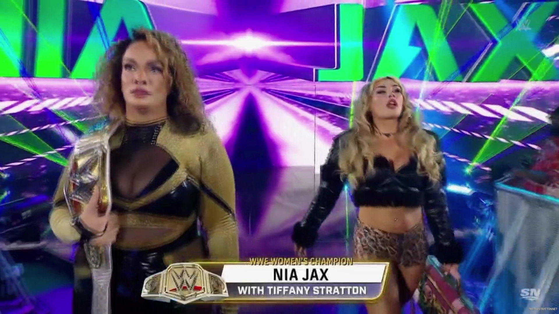 WWE_Friday_Night_SmackDown_2024_10_11_1080p_Sportnet360_h264-Star_mp42154.jpg