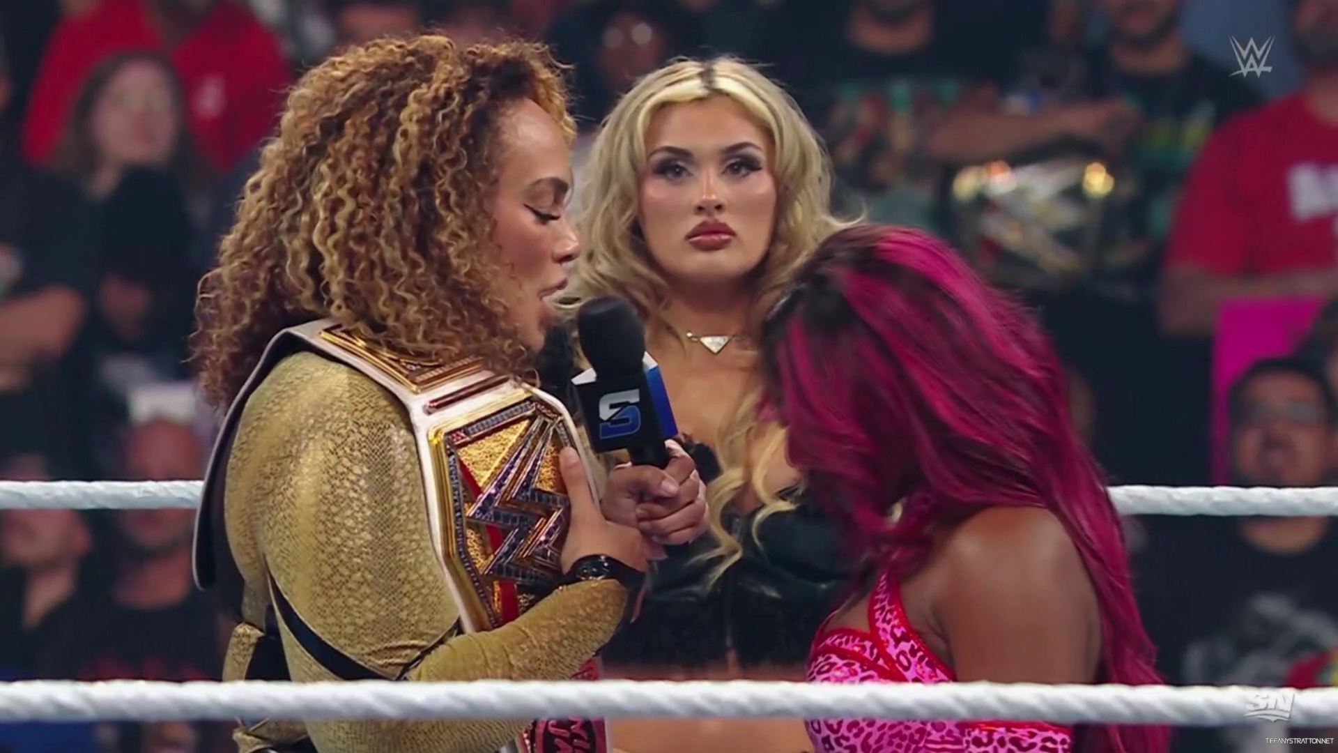 WWE_Friday_Night_SmackDown_2024_10_11_1080p_Sportnet360_h264-Star_mp42424.jpg