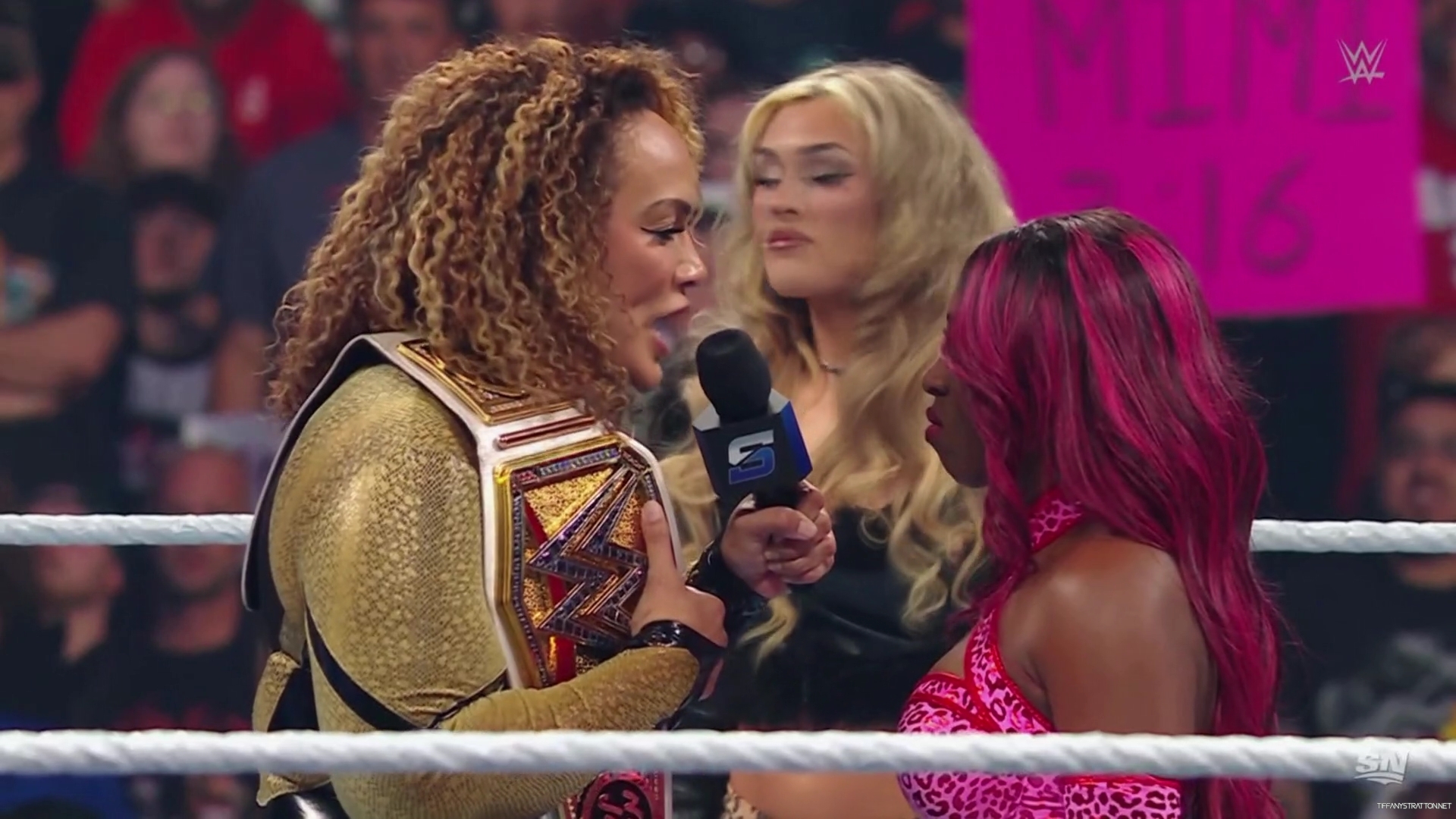 WWE_Friday_Night_SmackDown_2024_10_11_1080p_Sportnet360_h264-Star_mp42428.jpg