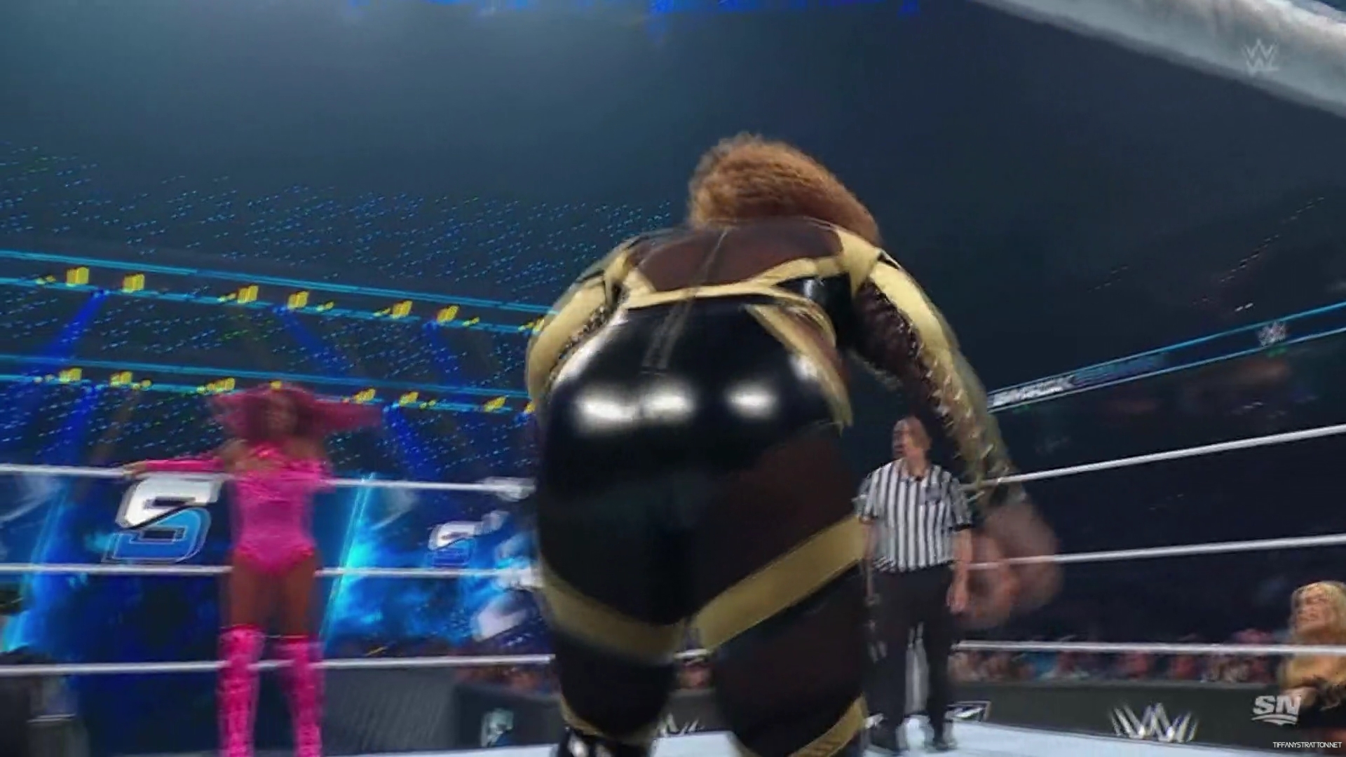 WWE_Friday_Night_SmackDown_2024_10_11_1080p_Sportnet360_h264-Star_mp42543.jpg