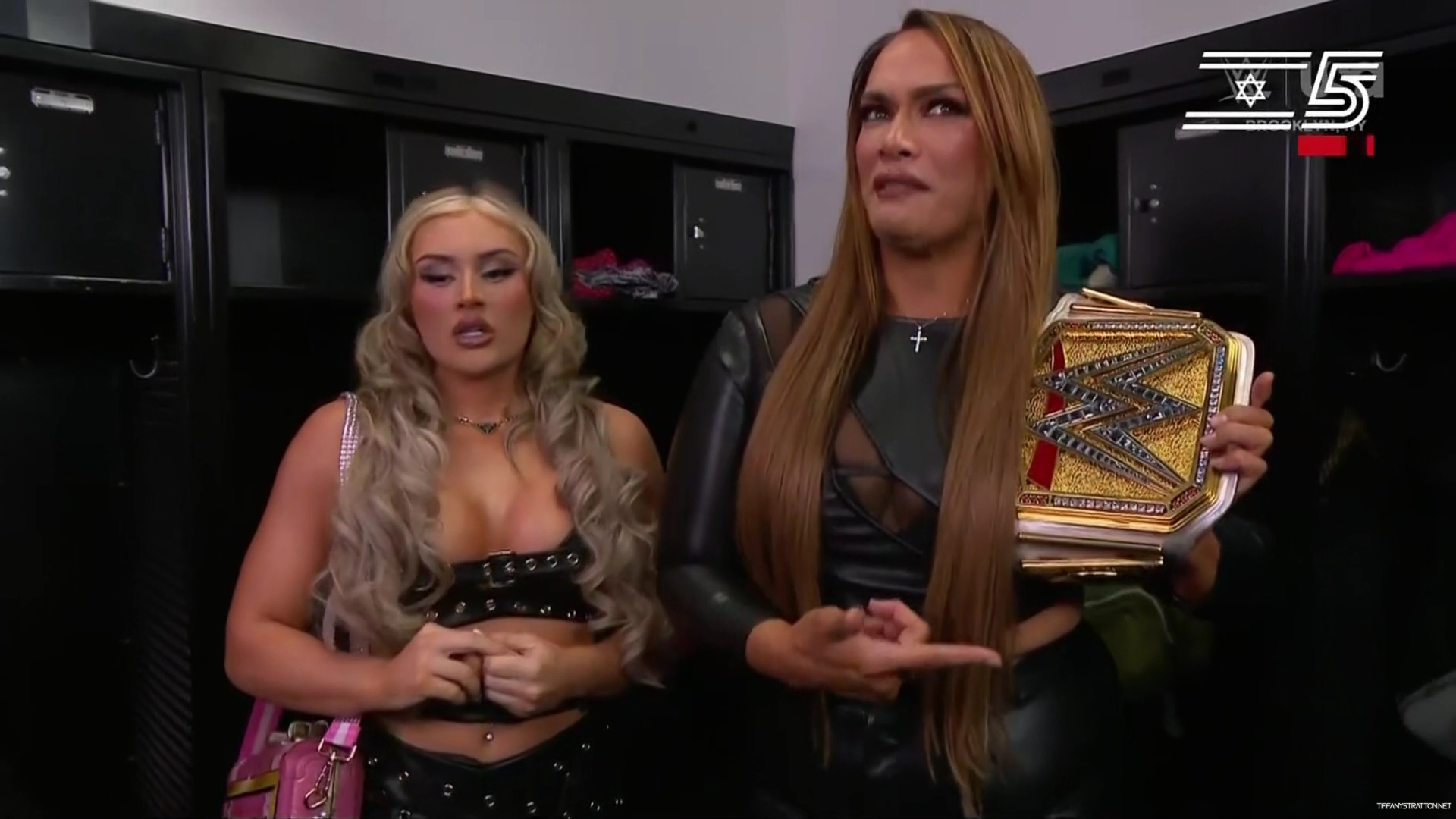 WWE_Friday_Night_SmackDown_2024_10_25_1080p_HDTV_h264-Star_mp40016.jpg