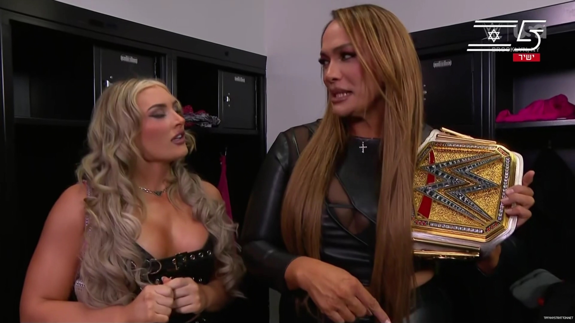 WWE_Friday_Night_SmackDown_2024_10_25_1080p_HDTV_h264-Star_mp40025.jpg