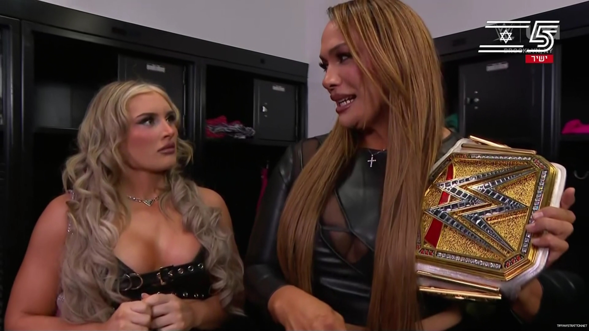 WWE_Friday_Night_SmackDown_2024_10_25_1080p_HDTV_h264-Star_mp40026.jpg