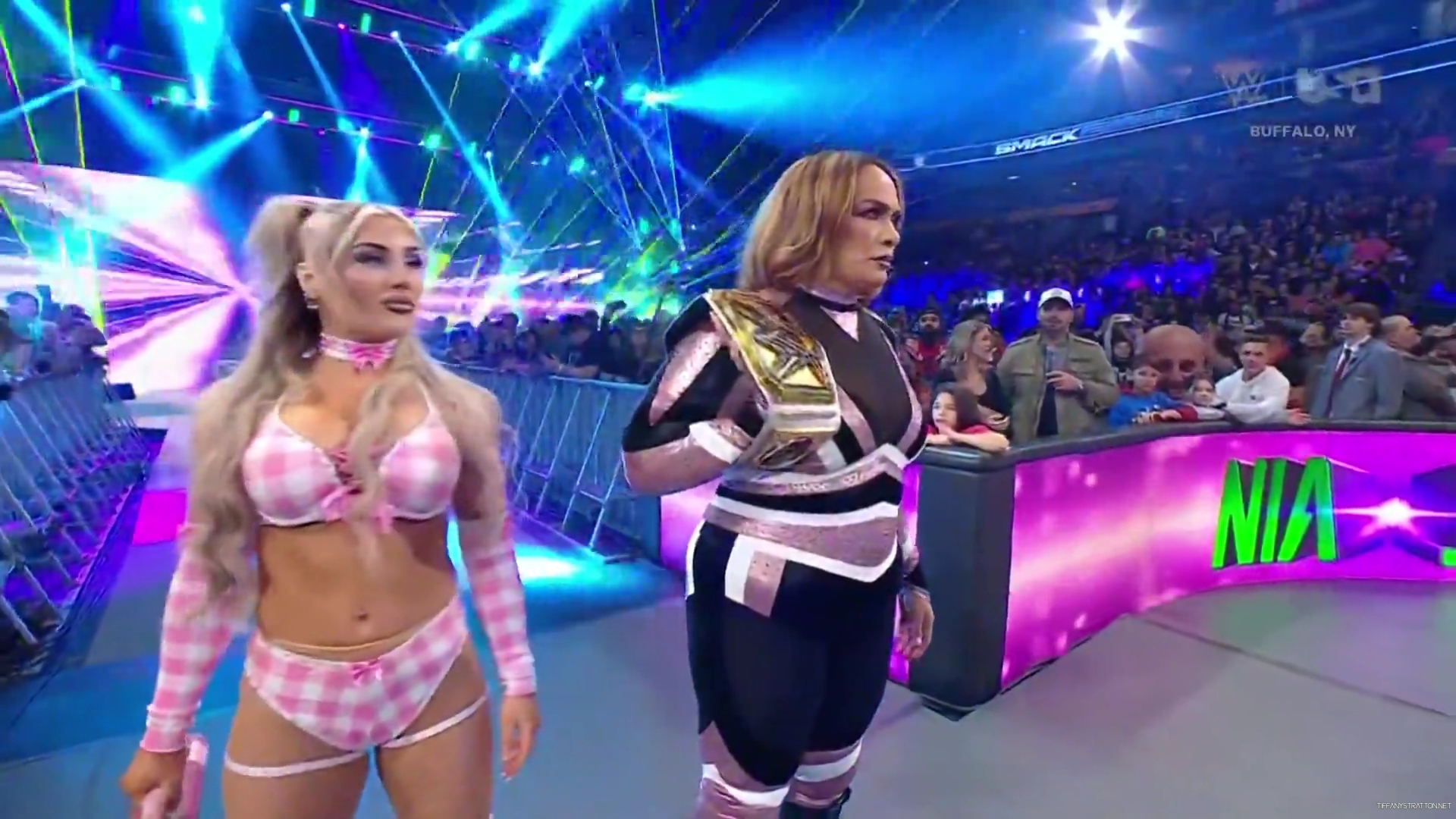 WWE_Friday_Night_SmackDown_2024_11_08_1080p_HDTV_x264-NWCHD_mp40097.jpg