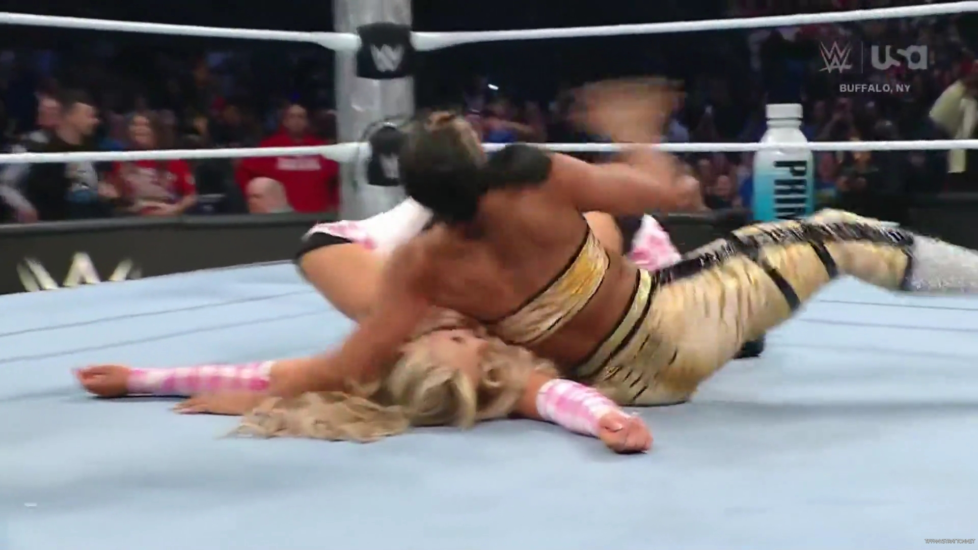 WWE_Friday_Night_SmackDown_2024_11_08_1080p_HDTV_x264-NWCHD_mp40461.jpg