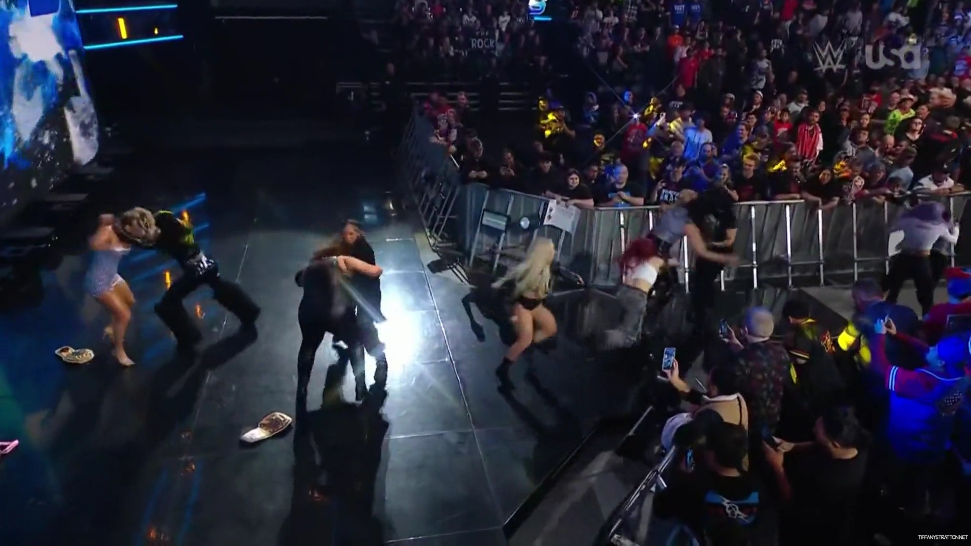 WWE_Friday_Night_SmackDown_2024_11_29_1080p_HDTV_x264-NWCHD_mp40751.jpg