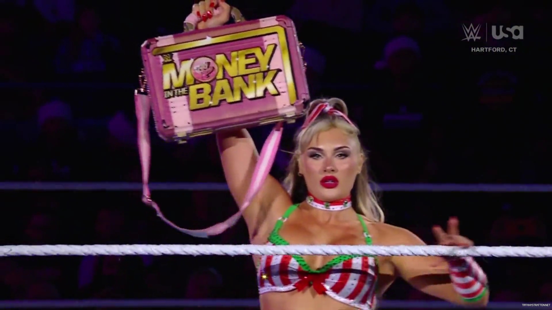 WWE_Friday_Night_SmackDown_2024_12_13_1080p_HDTV_x264-NWCHD_mp41764.jpg