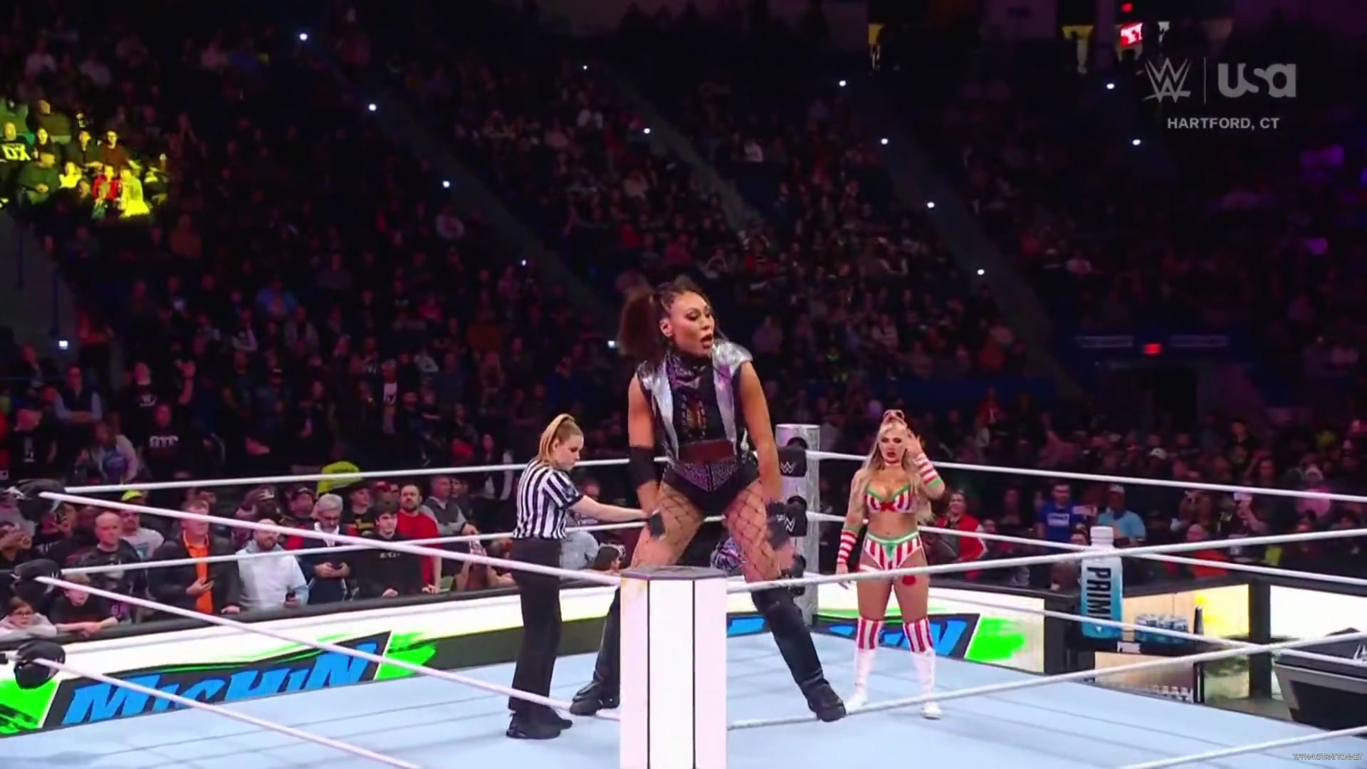 WWE_Friday_Night_SmackDown_2024_12_13_1080p_HDTV_x264-NWCHD_mp41811.jpg