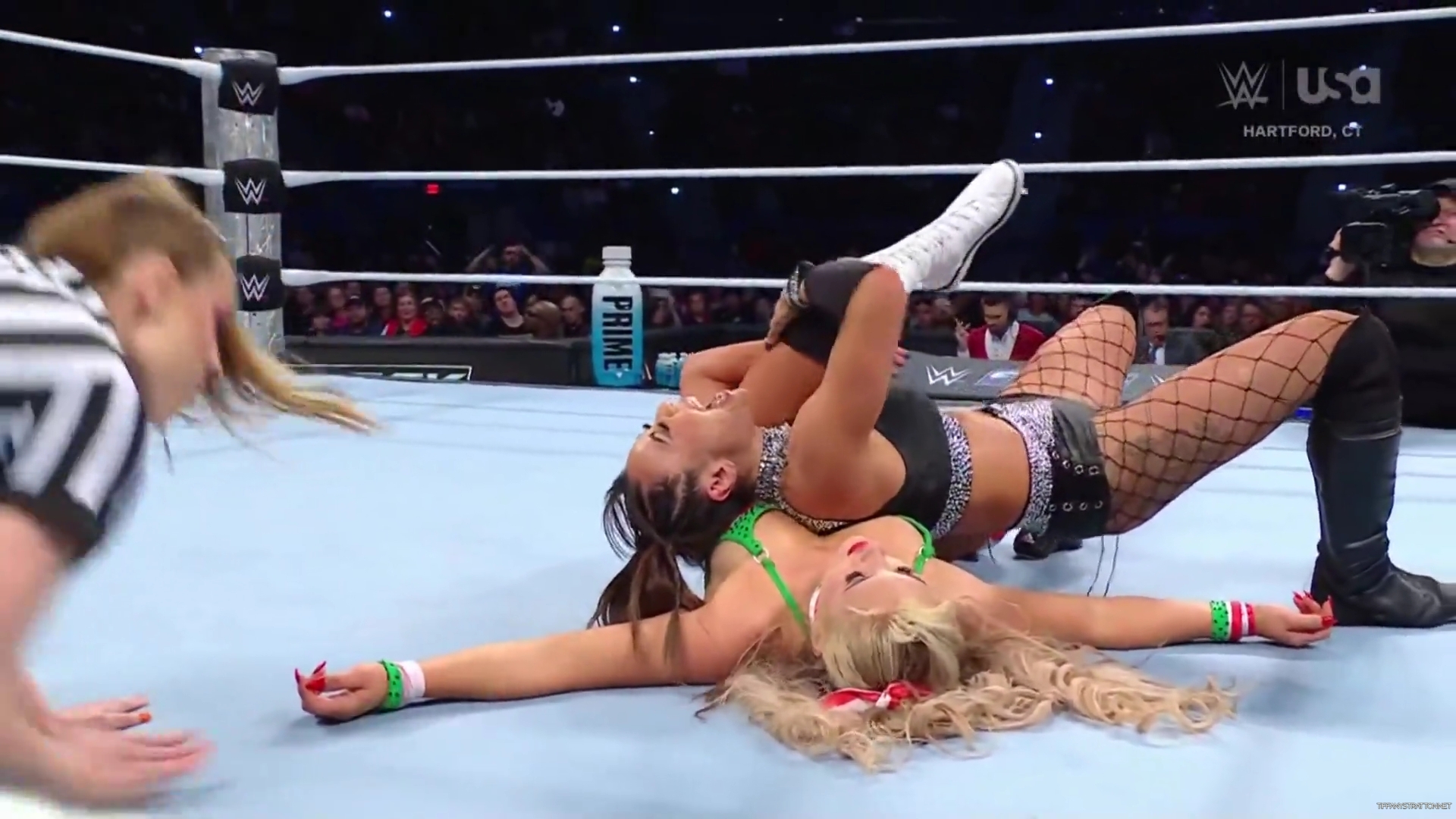 WWE_Friday_Night_SmackDown_2024_12_13_1080p_HDTV_x264-NWCHD_mp42331.jpg