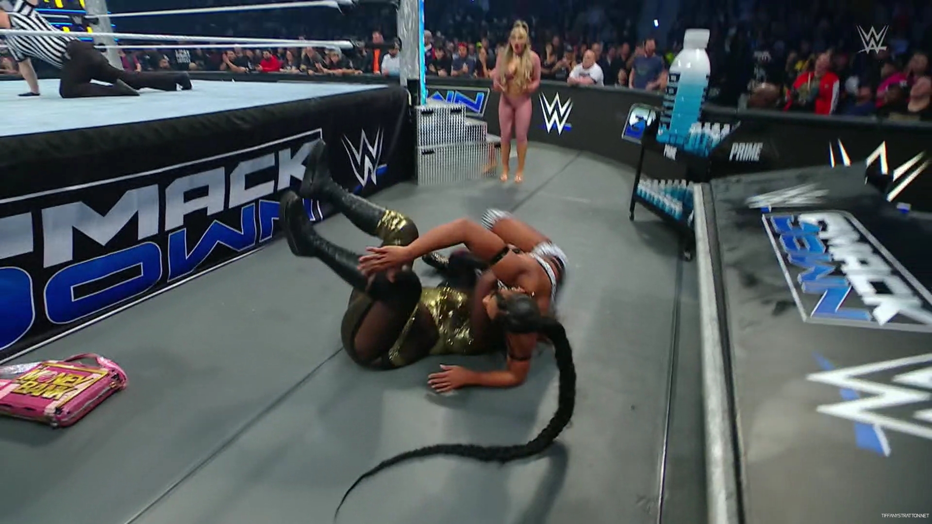 WWE_Friday_Night_SmackDown_2024_12_20_1080p_NETFLiX_h264-Star_mp40111.jpg