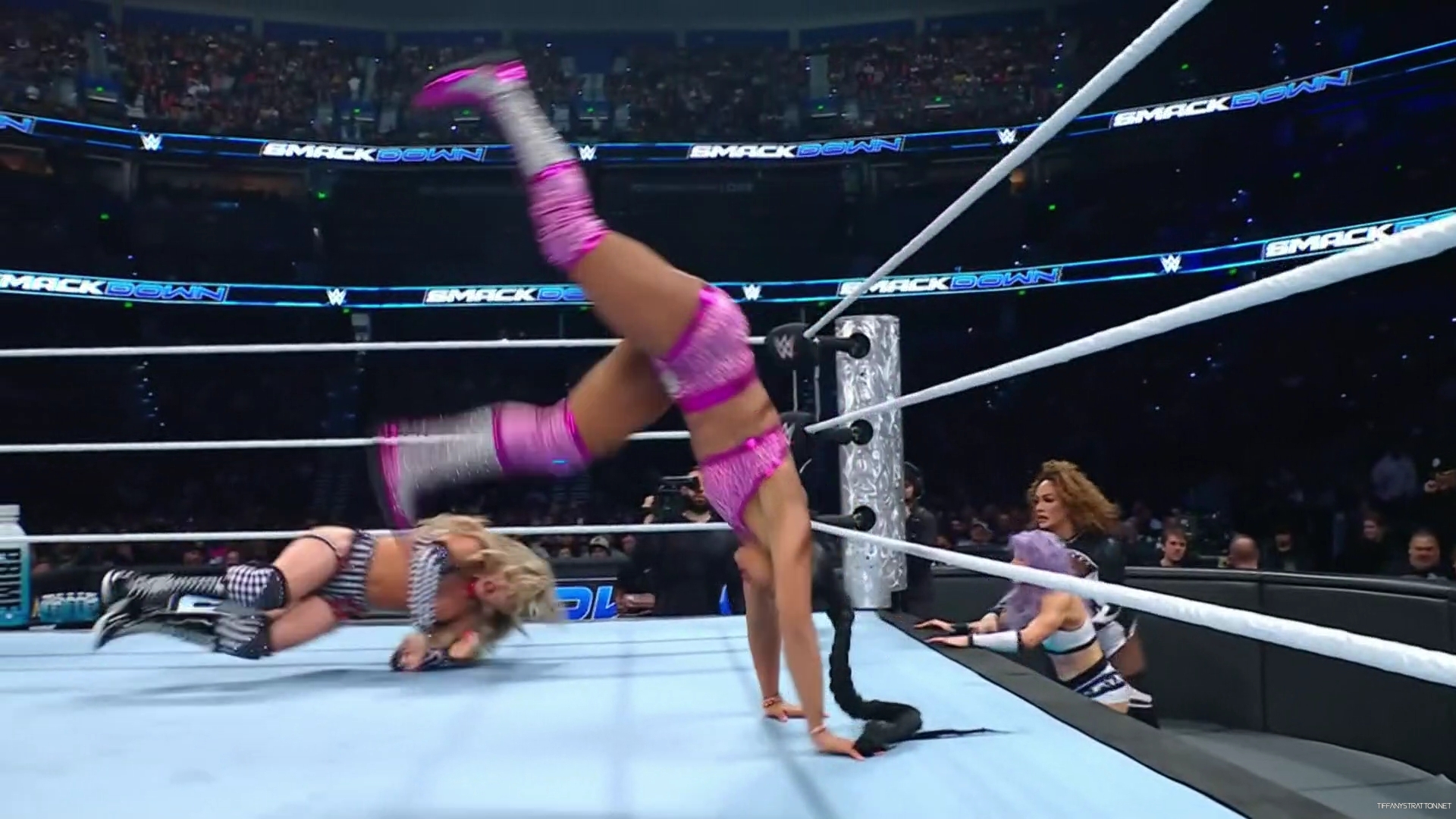 WWE_Friday_Night_SmackDown_2024_12_27_1080p_HDTV_h264-Star_mp43047.jpg