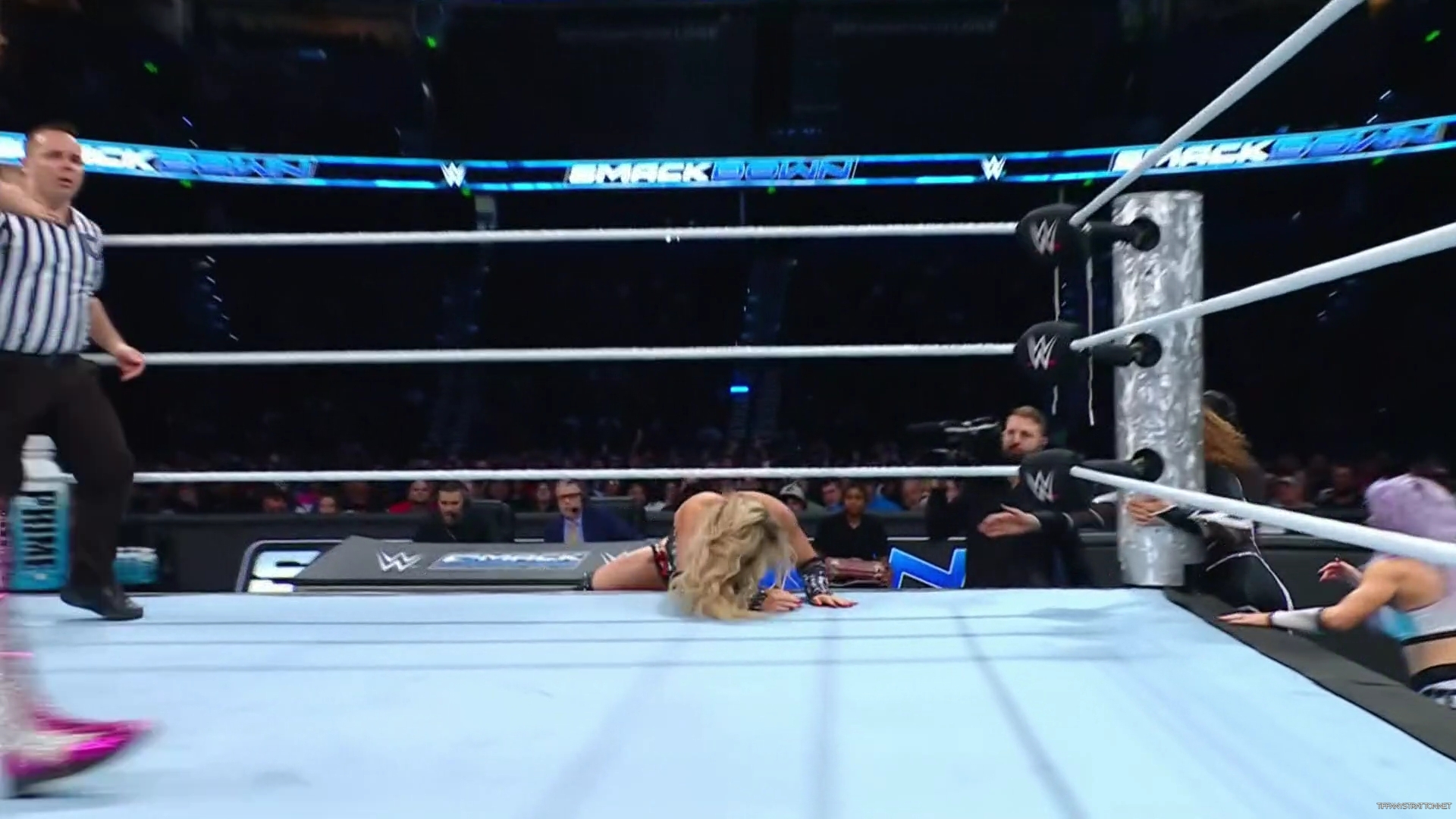 WWE_Friday_Night_SmackDown_2024_12_27_1080p_HDTV_h264-Star_mp43048.jpg