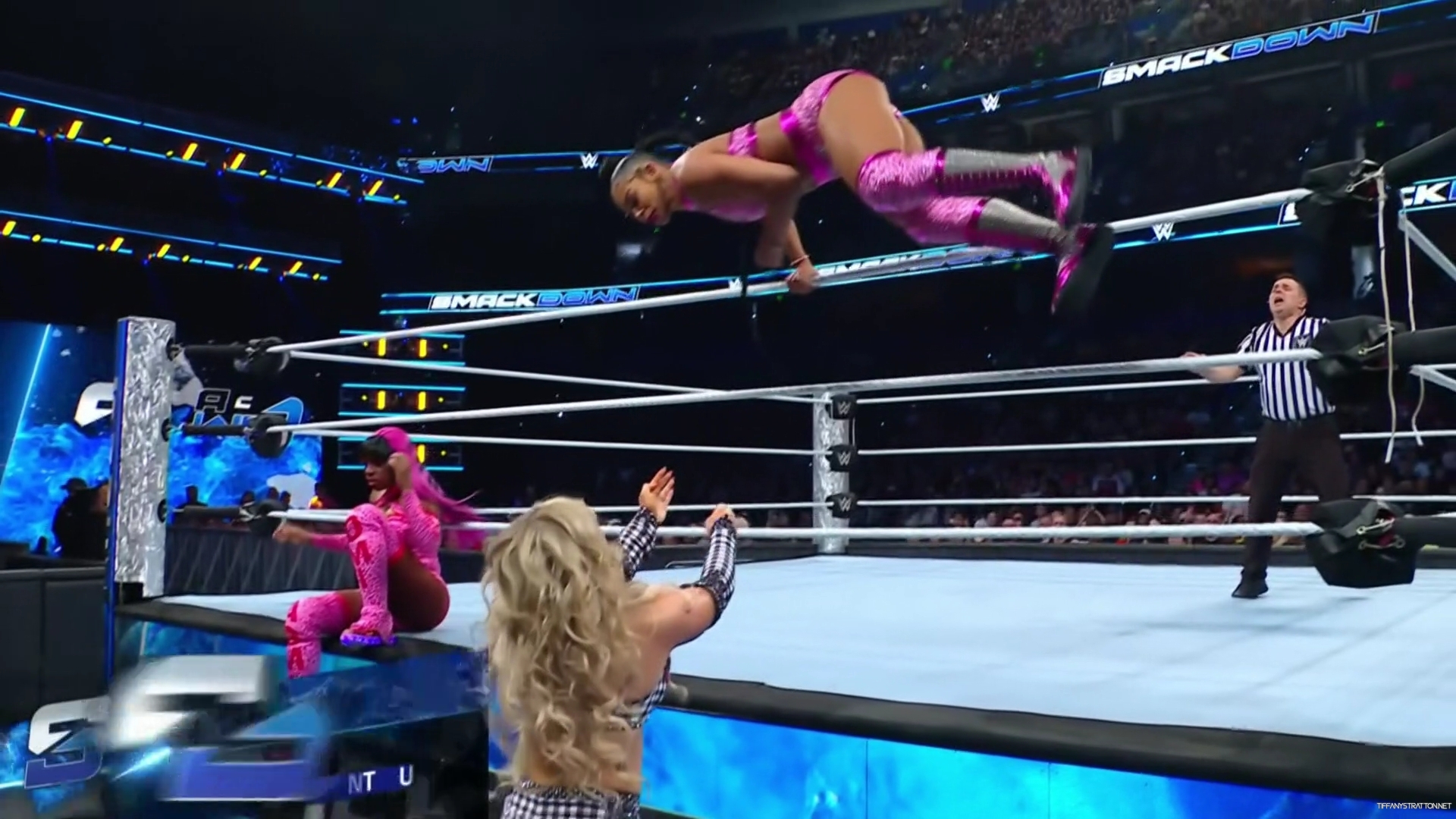 WWE_Friday_Night_SmackDown_2024_12_27_1080p_HDTV_h264-Star_mp43071.jpg
