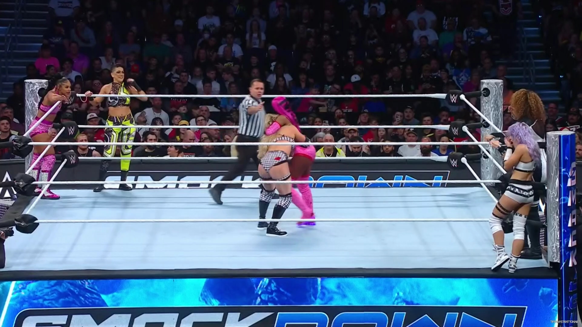 WWE_Friday_Night_SmackDown_2024_12_27_1080p_HDTV_h264-Star_mp43101.jpg