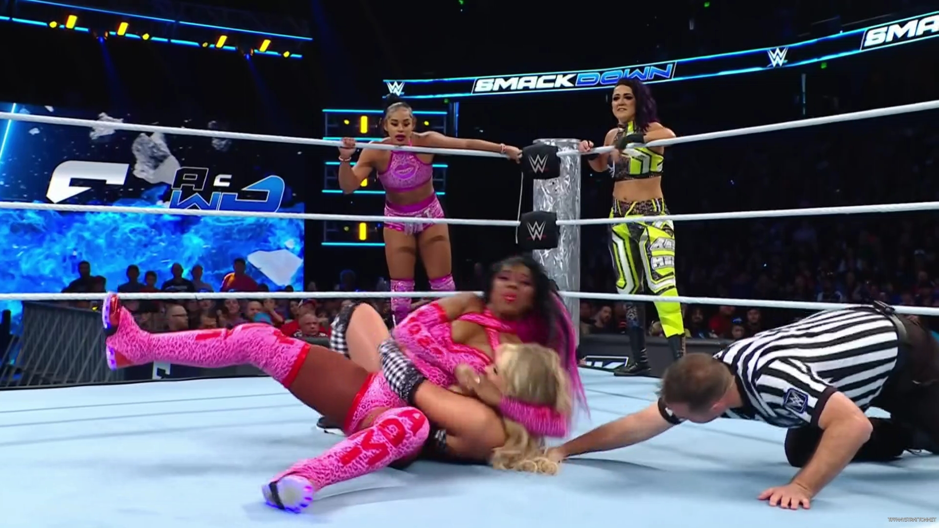 WWE_Friday_Night_SmackDown_2024_12_27_1080p_HDTV_h264-Star_mp43106.jpg
