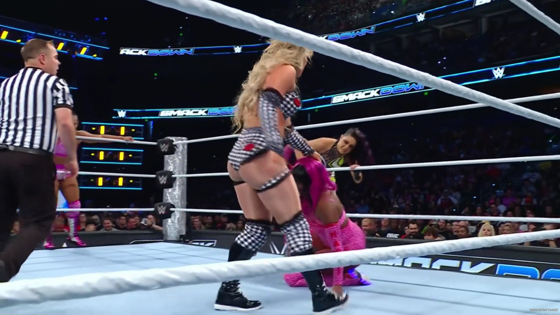 WWE_Friday_Night_SmackDown_2024_12_27_1080p_HDTV_h264-Star_mp43118.jpg