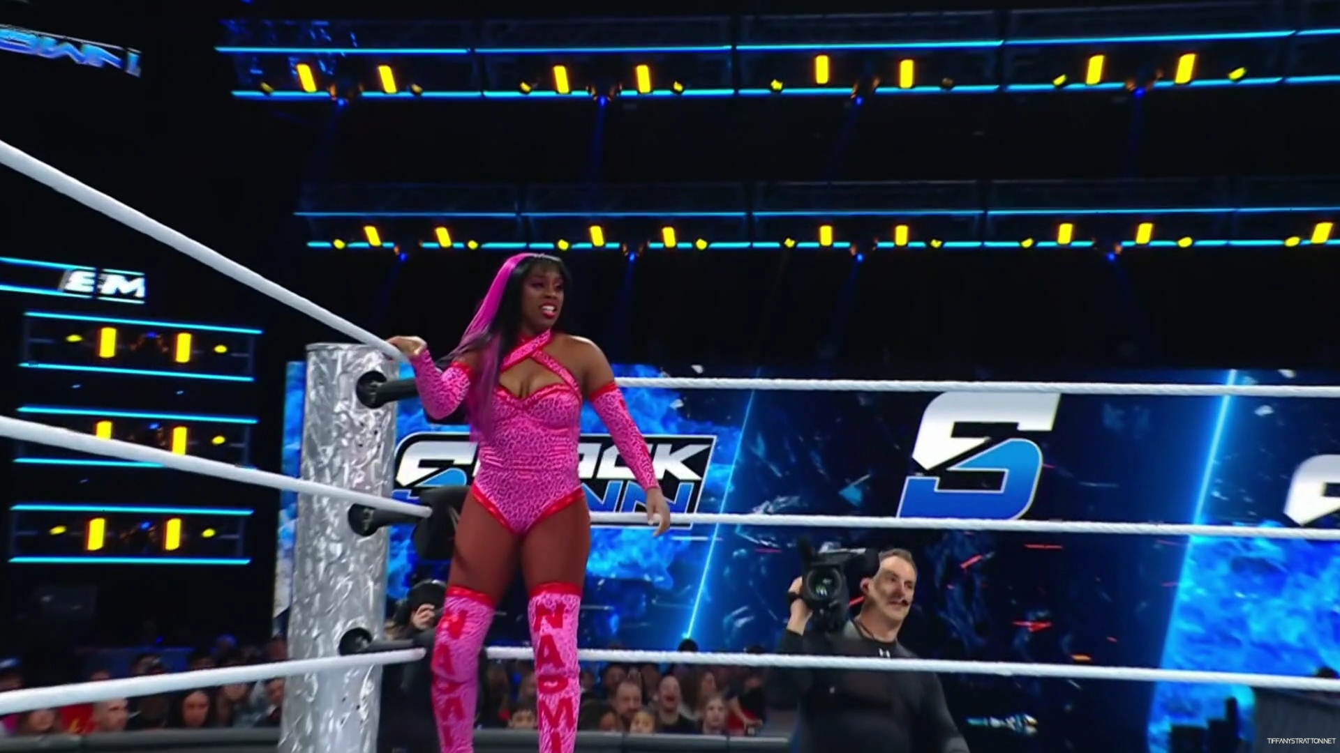 WWE_Friday_Night_SmackDown_2024_12_27_1080p_HDTV_h264-Star_mp43131.jpg