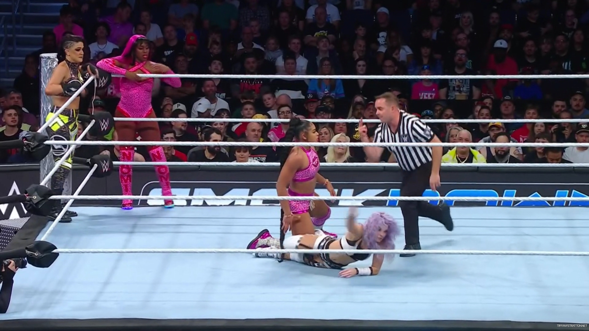 WWE_Friday_Night_SmackDown_2024_12_27_1080p_HDTV_h264-Star_mp43390.jpg