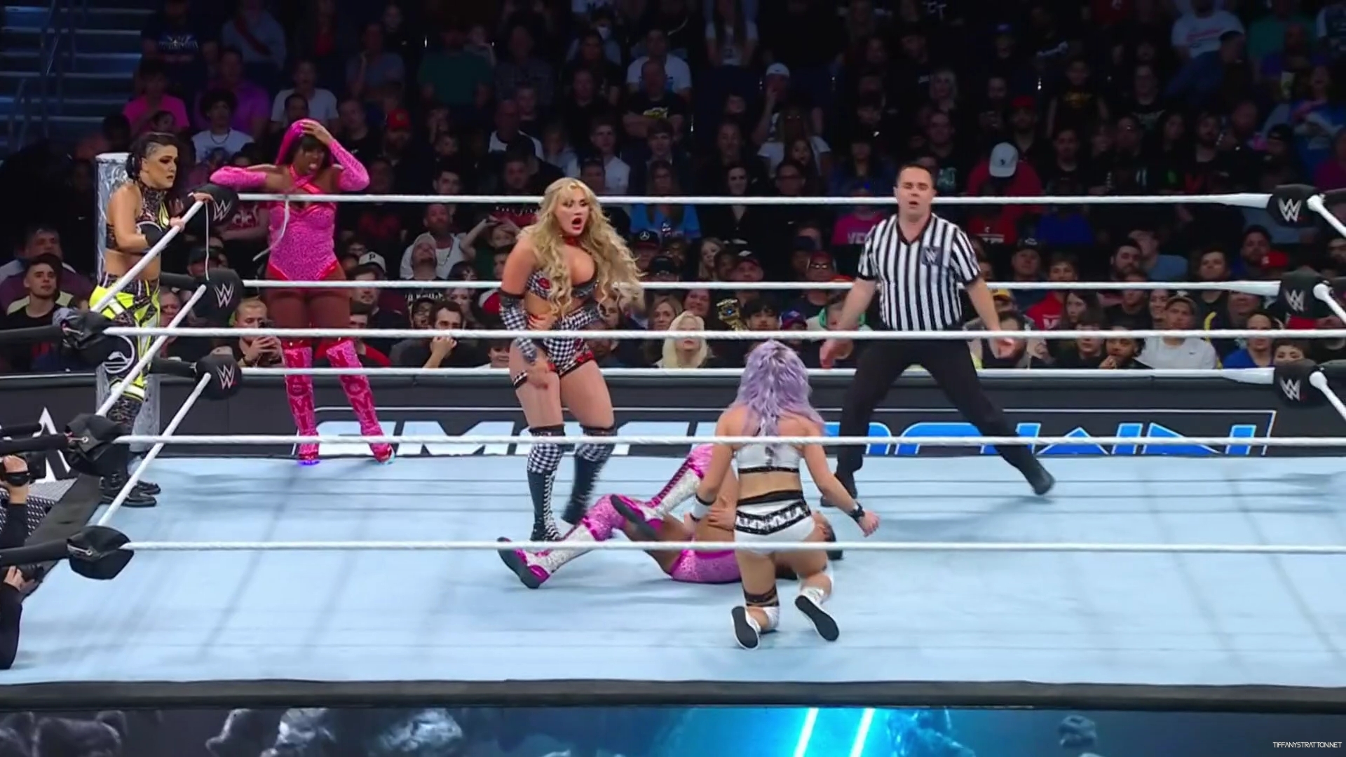 WWE_Friday_Night_SmackDown_2024_12_27_1080p_HDTV_h264-Star_mp43450.jpg