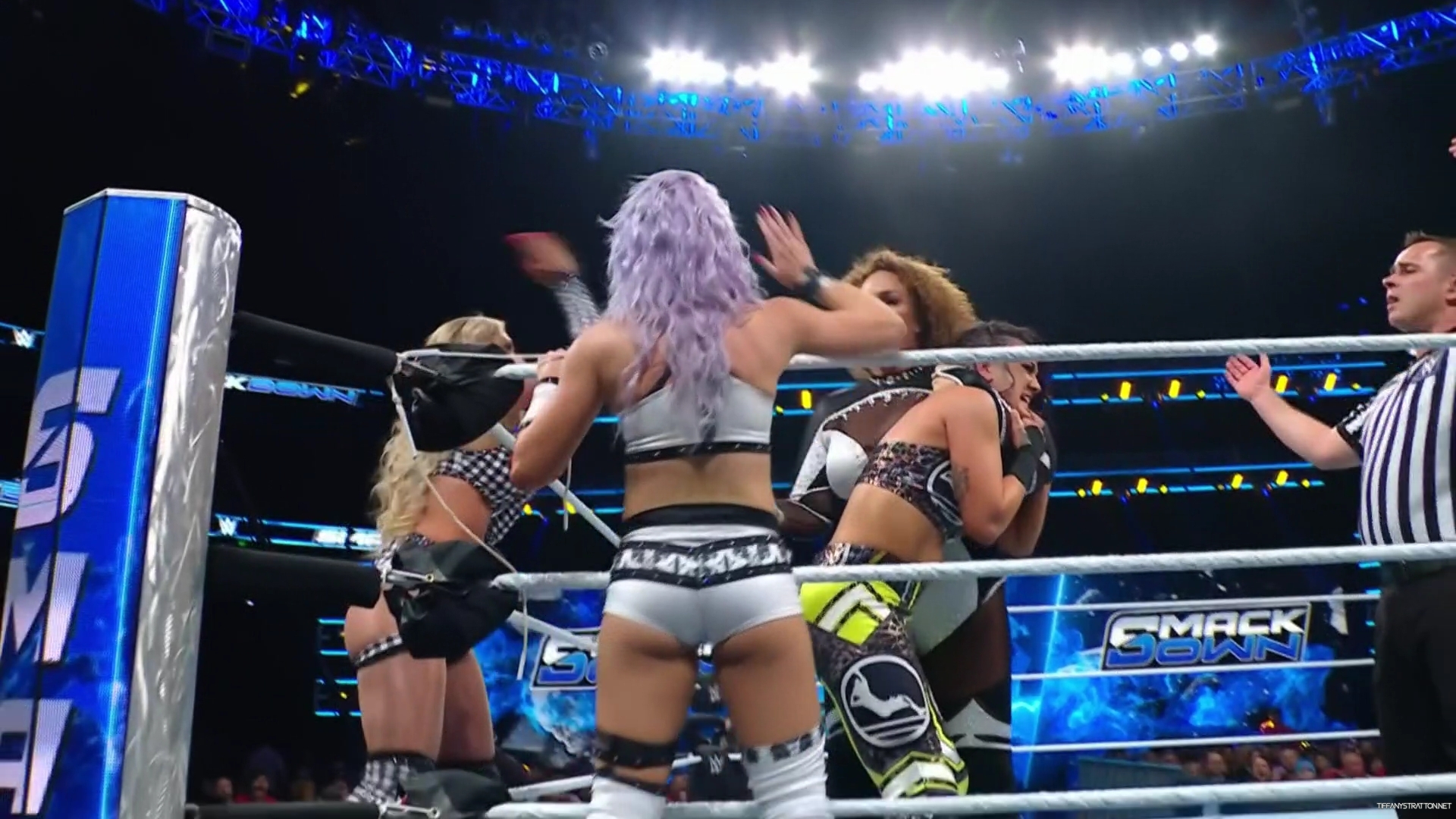WWE_Friday_Night_SmackDown_2024_12_27_1080p_HDTV_h264-Star_mp43722.jpg