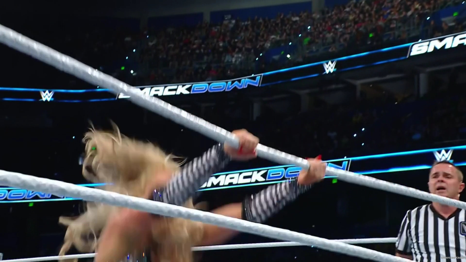WWE_Friday_Night_SmackDown_2024_12_27_1080p_HDTV_h264-Star_mp43894.jpg
