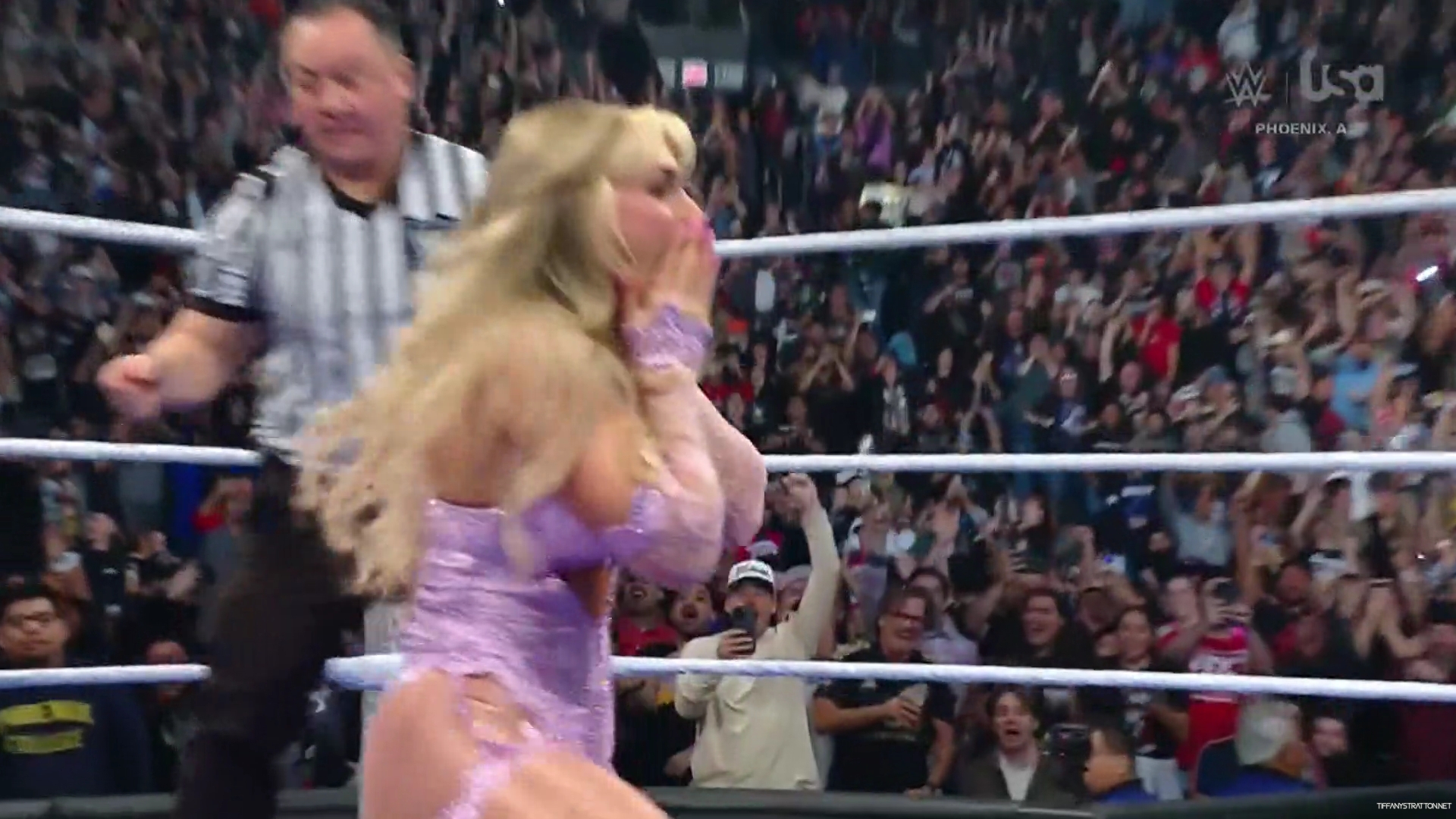 WWE_Friday_Night_SmackDown_2025_01_03_1080p_USANETWORK_h264-Star_mp40151.jpg