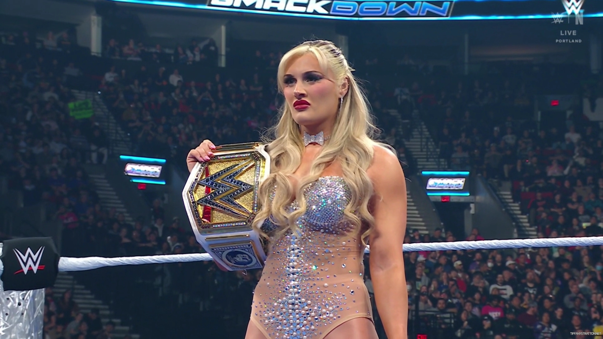 WWE_Friday_Night_SmackDown_2025_01_10_1080p_NETFLiX_h264-Star_mp40316.jpg