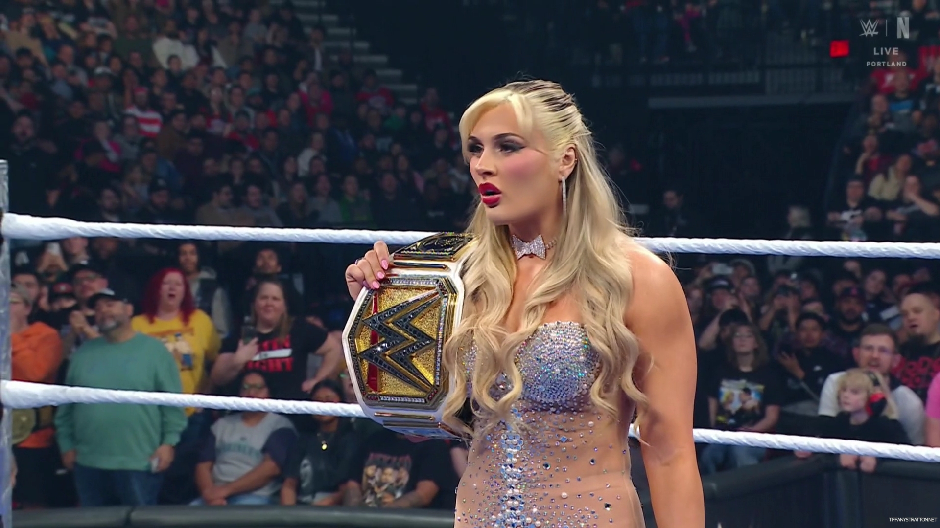 WWE_Friday_Night_SmackDown_2025_01_10_1080p_NETFLiX_h264-Star_mp40366.jpg