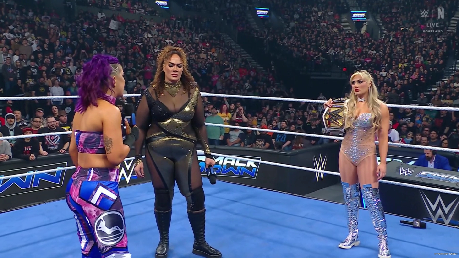 WWE_Friday_Night_SmackDown_2025_01_10_1080p_NETFLiX_h264-Star_mp40448.jpg