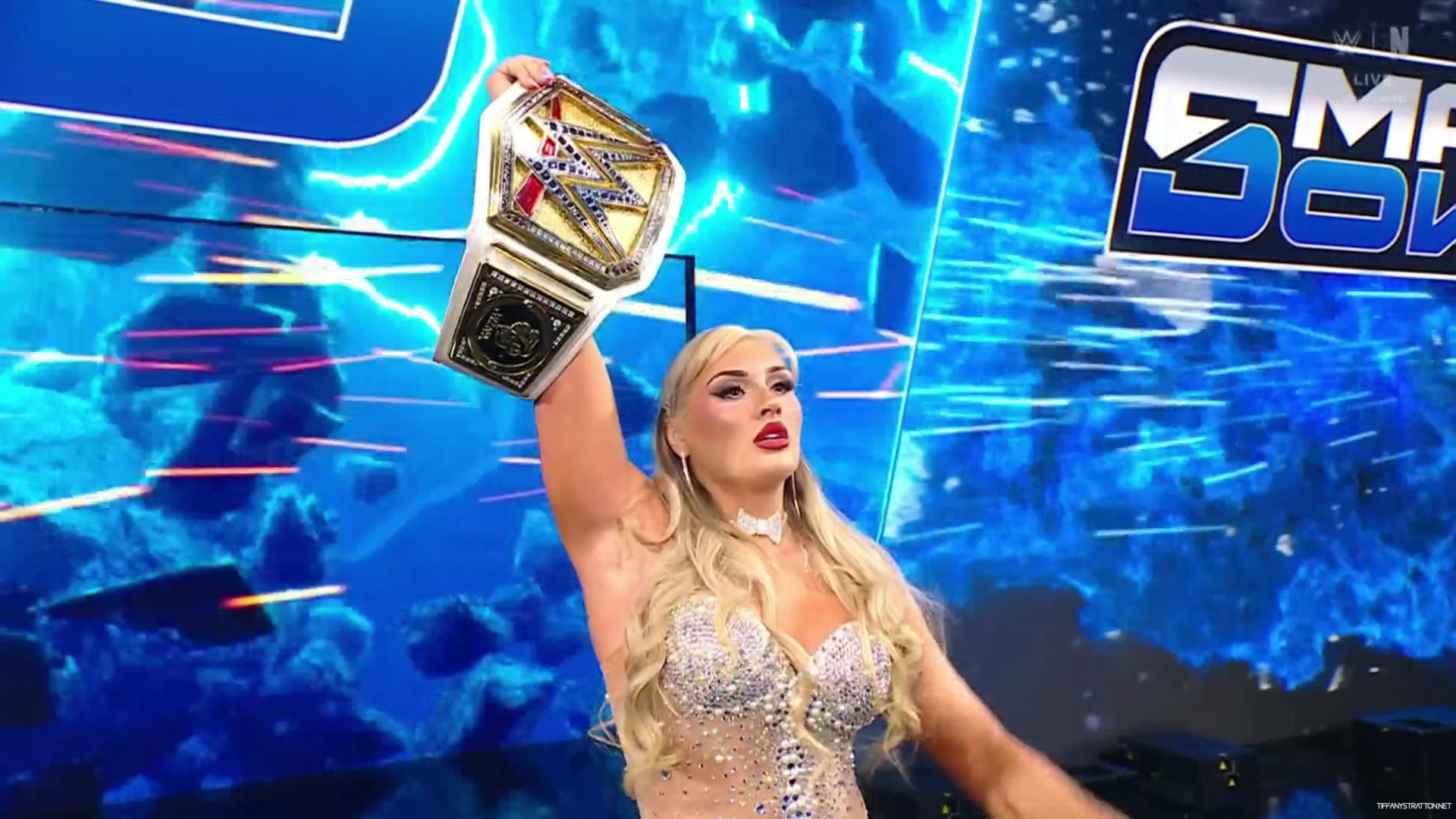 WWE_Friday_Night_SmackDown_2025_01_10_1080p_NETFLiX_h264-Star_mp40619.jpg