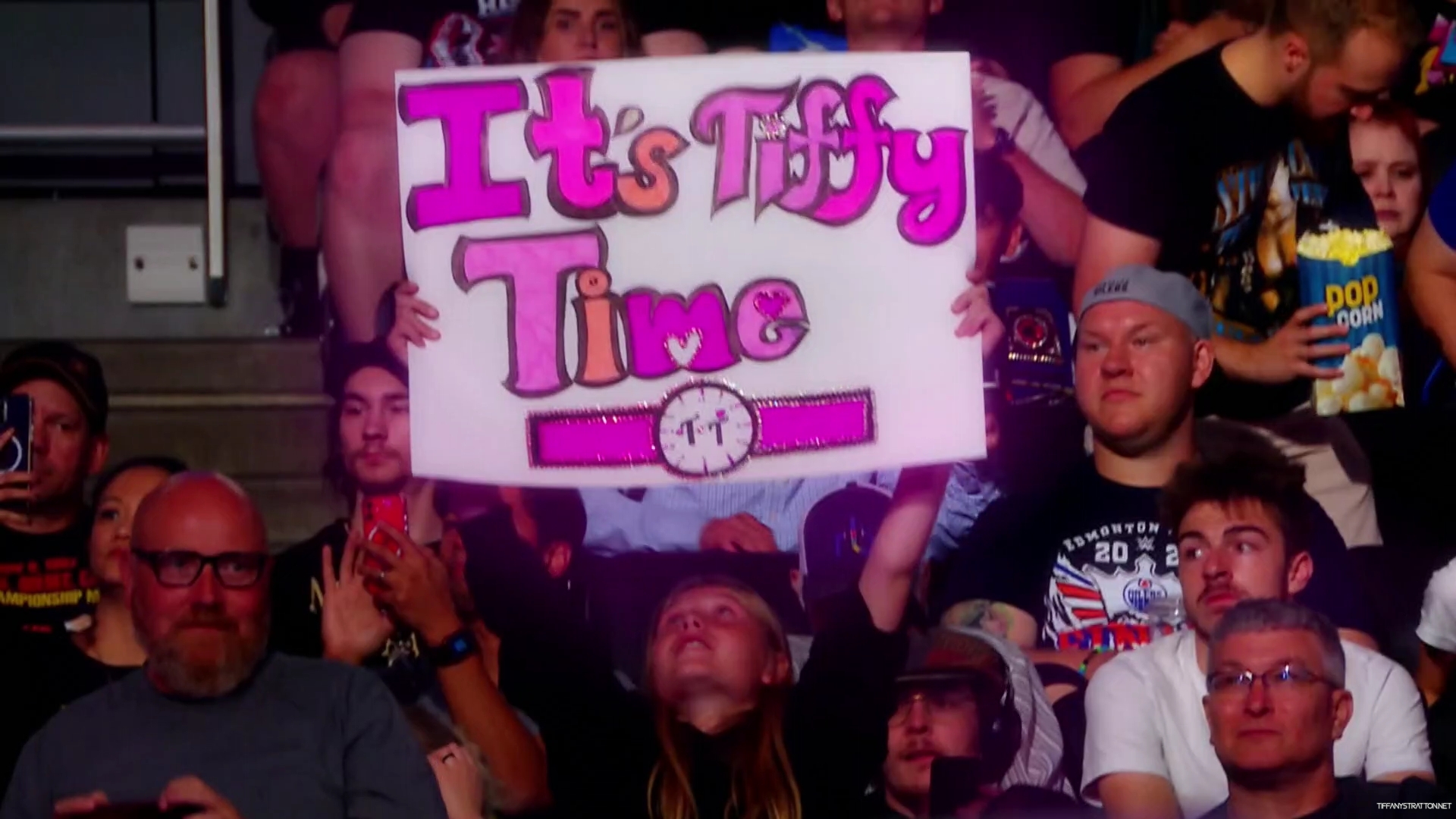 WWE_Friday_Night_SmackDown_2025_01_17_1080p_NETFLiX_h264-Star_mp40029.jpg