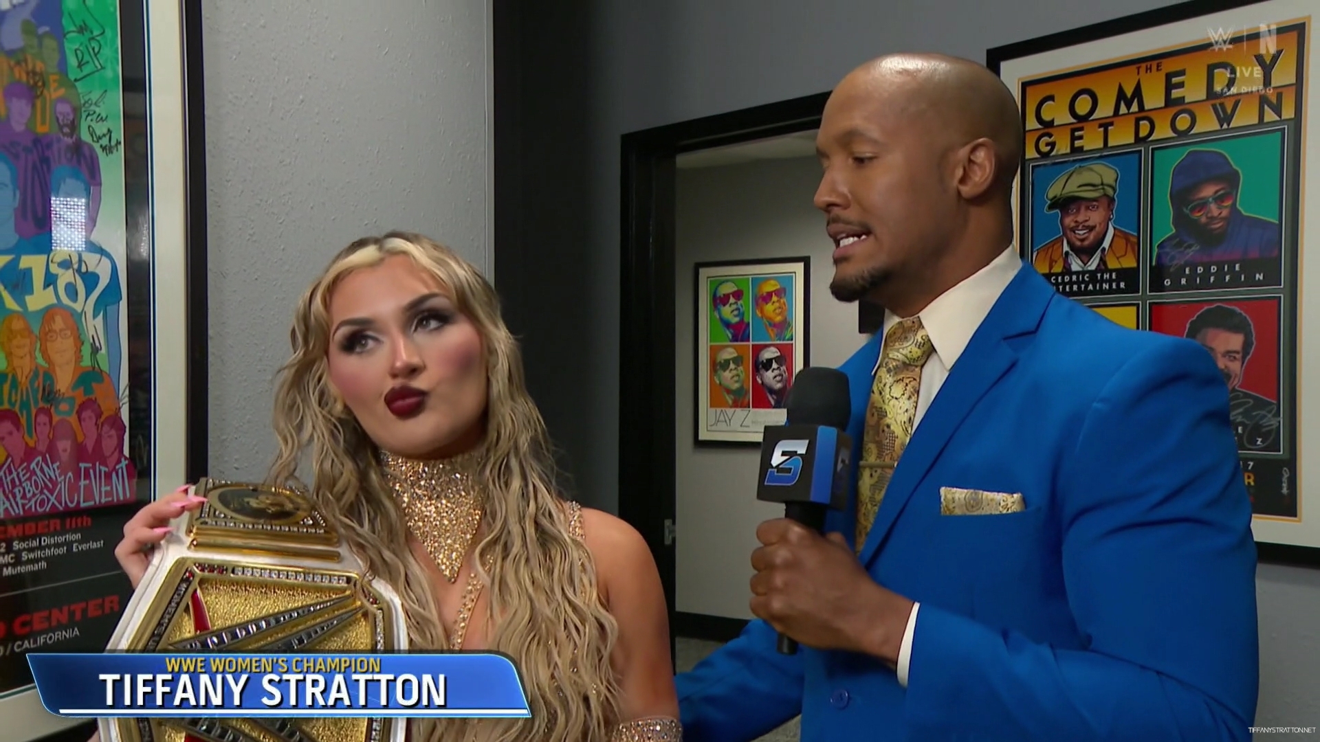WWE_Friday_Night_SmackDown_2025_01_17_1080p_NETFLiX_h264-Star_mp40060.jpg