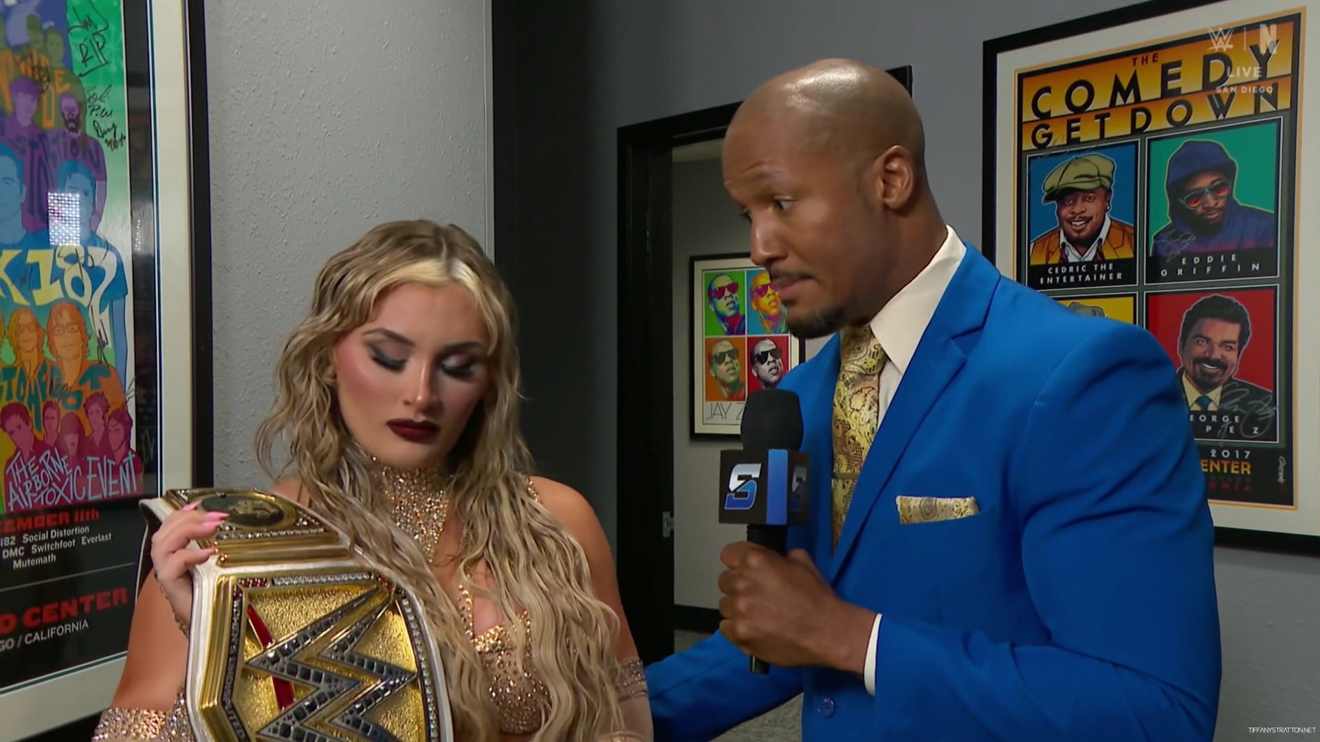 WWE_Friday_Night_SmackDown_2025_01_17_1080p_NETFLiX_h264-Star_mp40063.jpg