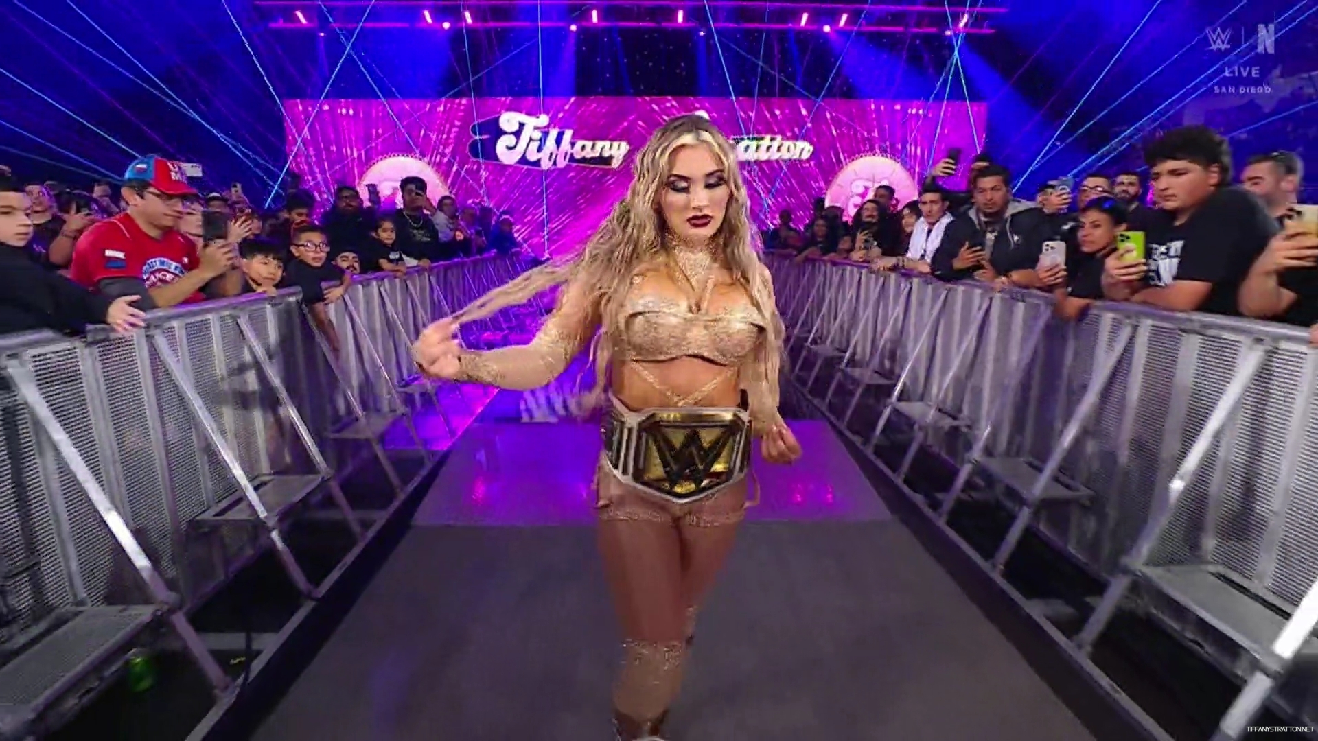 WWE_Friday_Night_SmackDown_2025_01_17_1080p_NETFLiX_h264-Star_mp40137.jpg