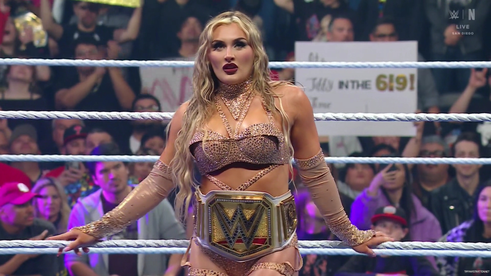 WWE_Friday_Night_SmackDown_2025_01_17_1080p_NETFLiX_h264-Star_mp40168.jpg