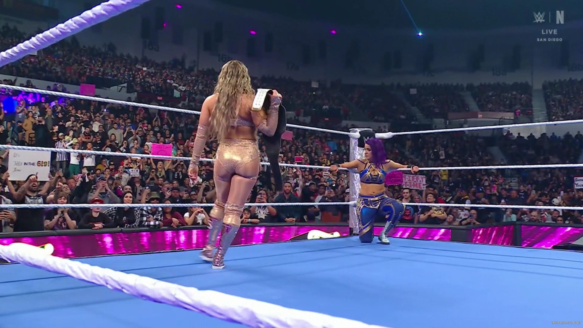 WWE_Friday_Night_SmackDown_2025_01_17_1080p_NETFLiX_h264-Star_mp40175.jpg