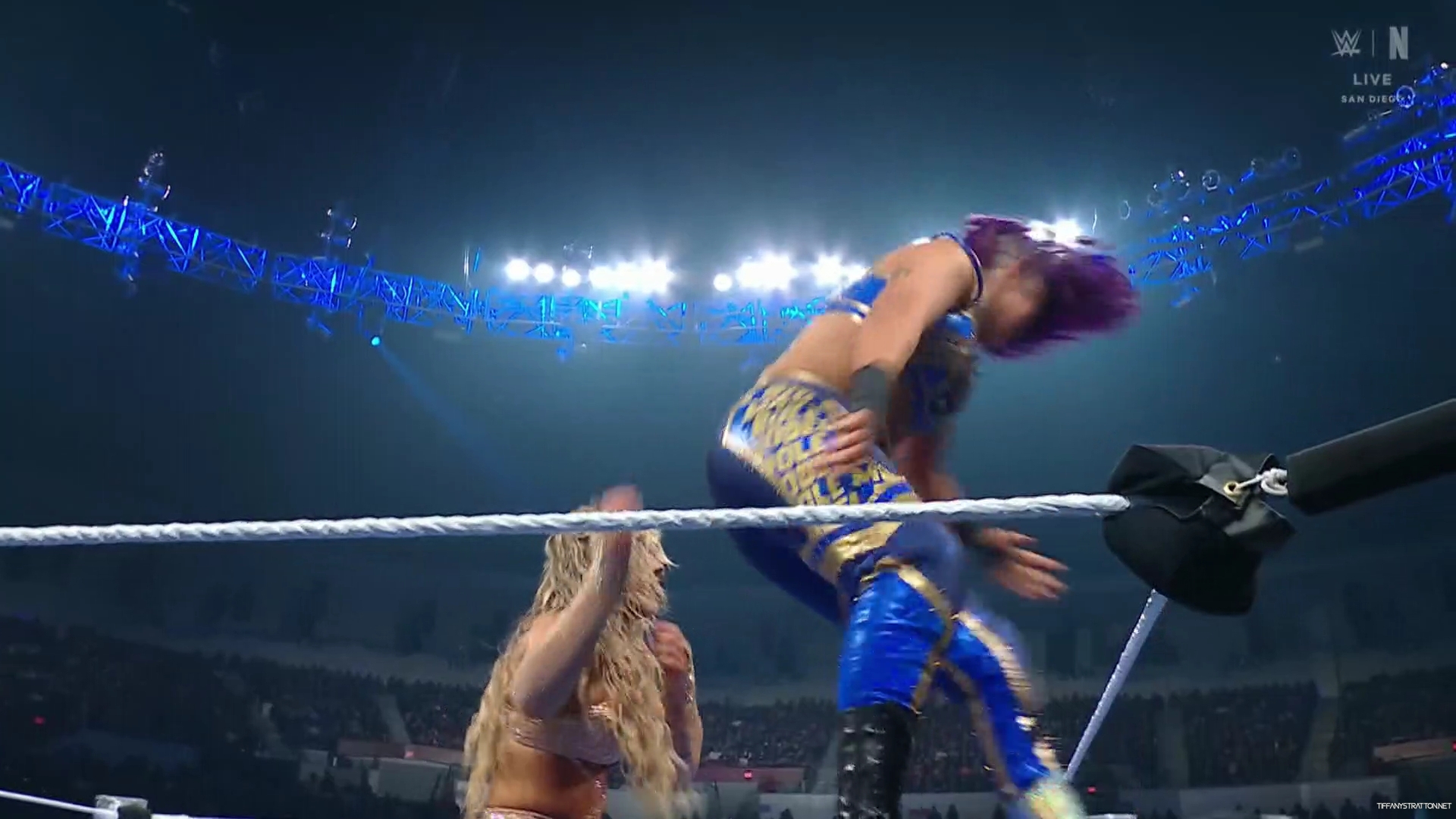 WWE_Friday_Night_SmackDown_2025_01_17_1080p_NETFLiX_h264-Star_mp40377.jpg