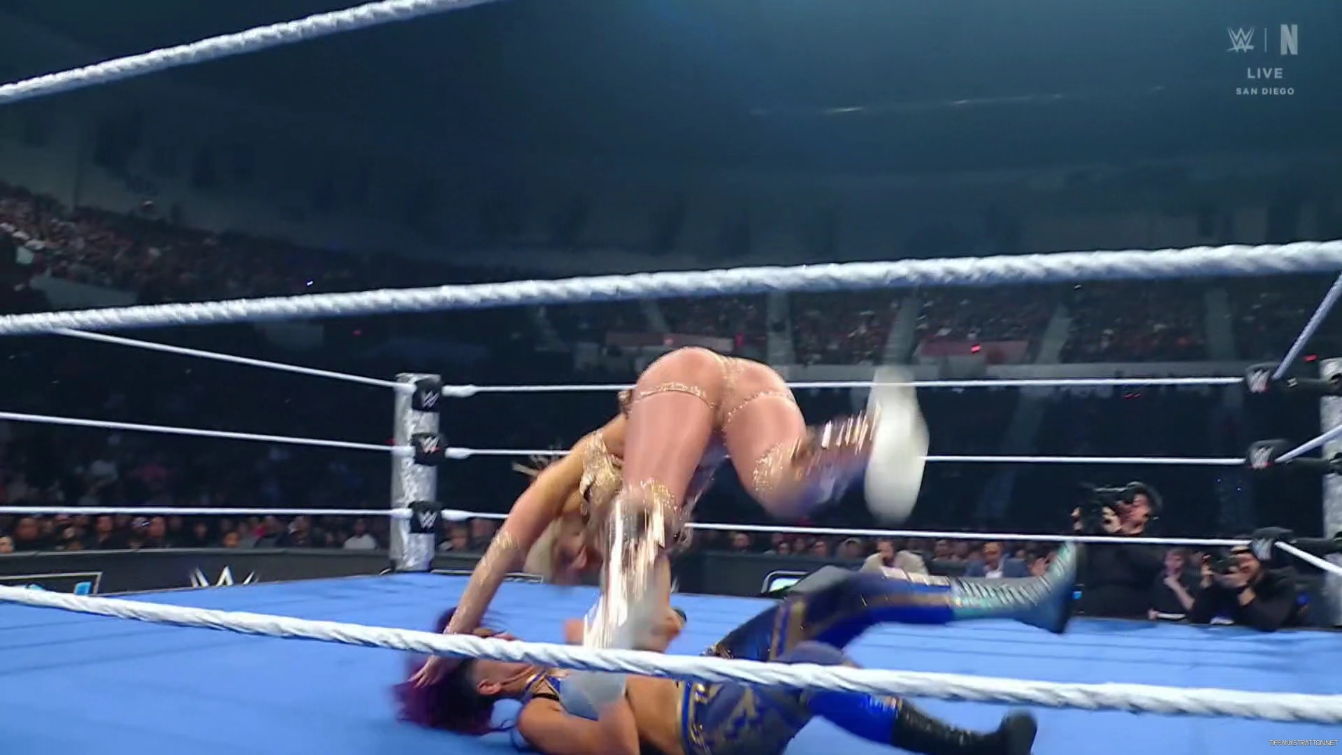 WWE_Friday_Night_SmackDown_2025_01_17_1080p_NETFLiX_h264-Star_mp40378.jpg