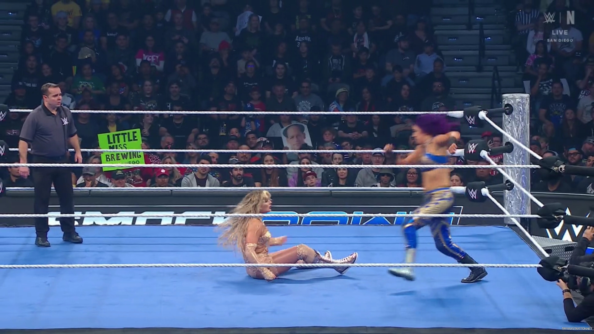 WWE_Friday_Night_SmackDown_2025_01_17_1080p_NETFLiX_h264-Star_mp40381.jpg