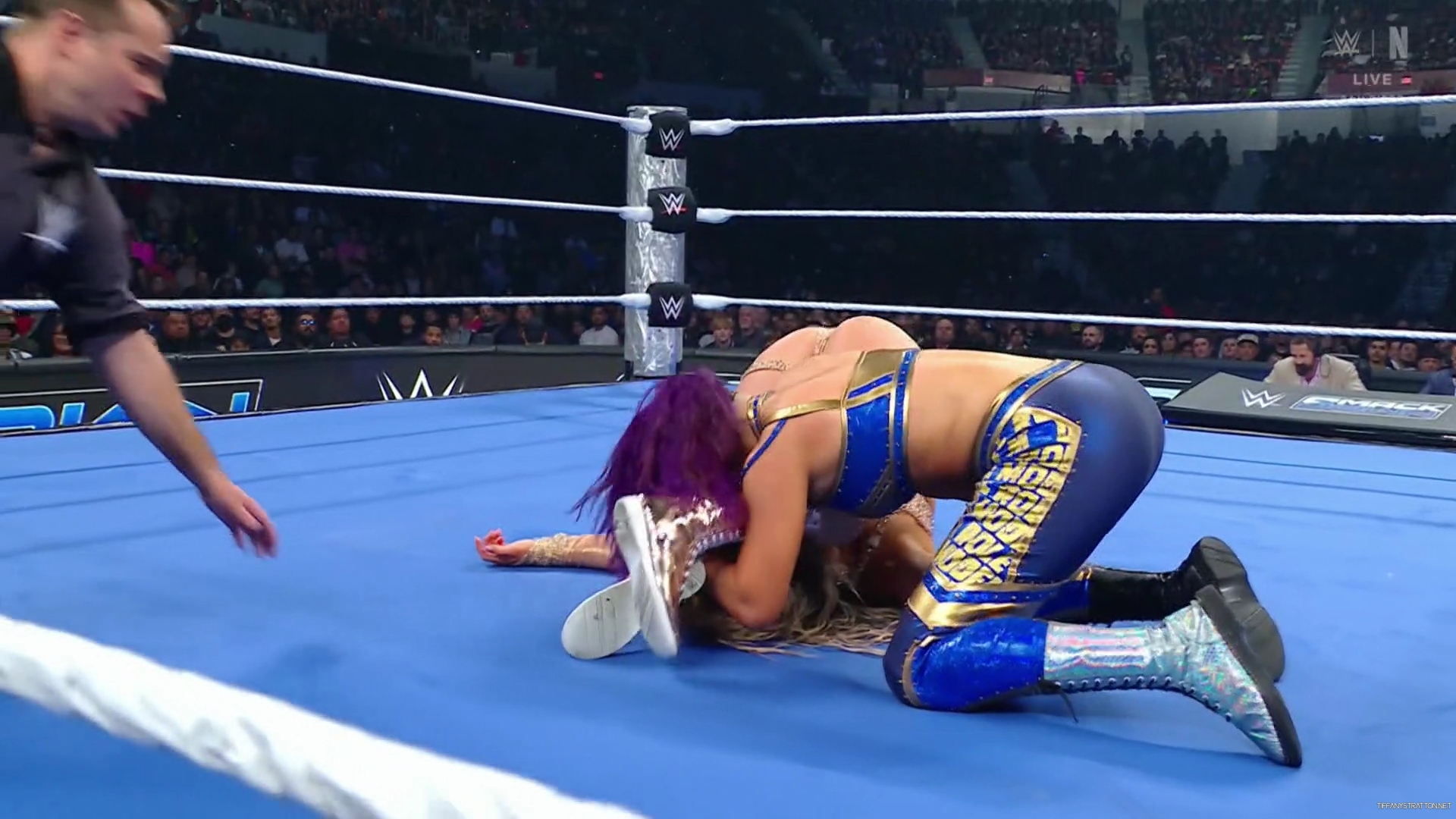 WWE_Friday_Night_SmackDown_2025_01_17_1080p_NETFLiX_h264-Star_mp40383.jpg