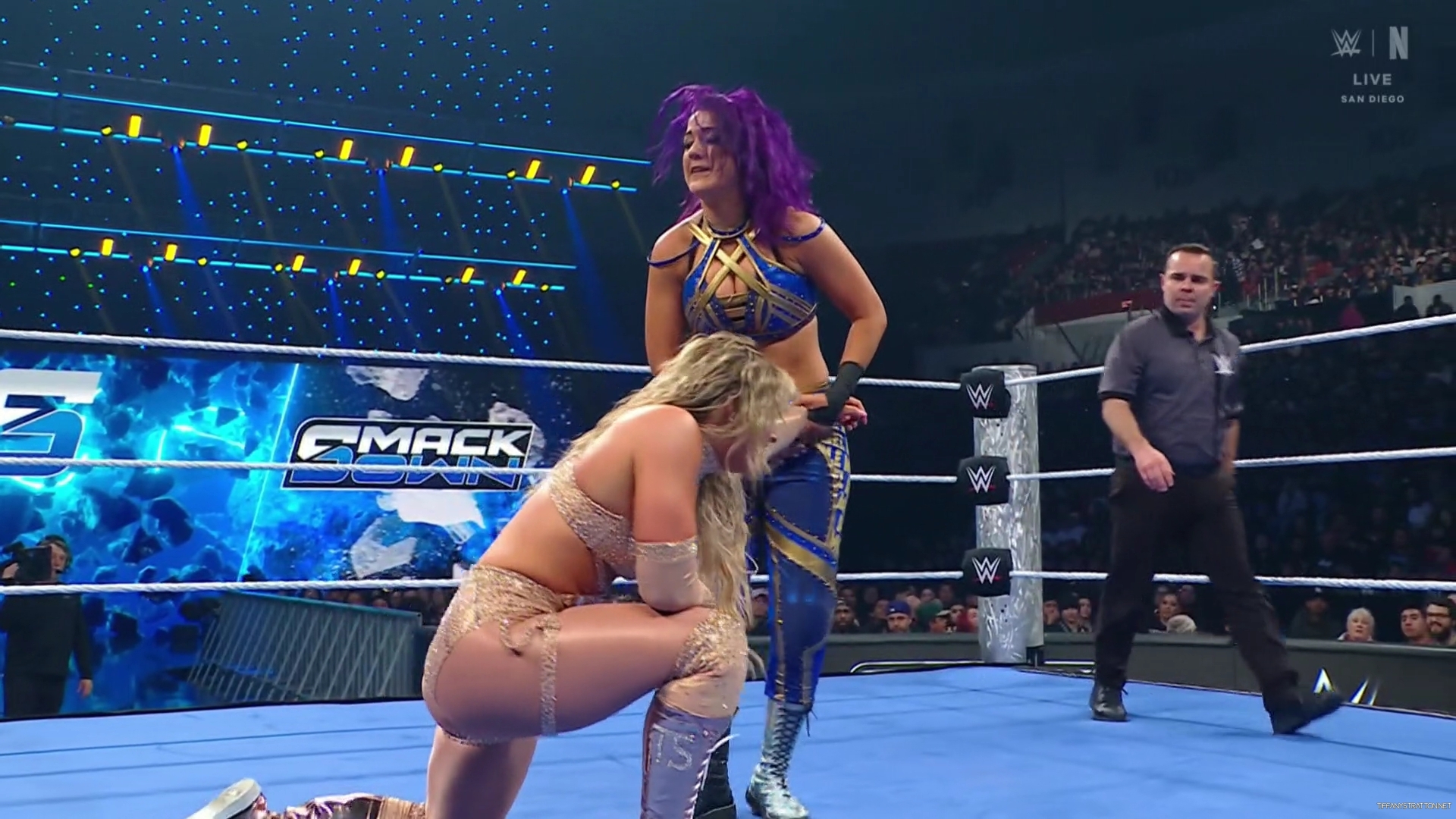 WWE_Friday_Night_SmackDown_2025_01_17_1080p_NETFLiX_h264-Star_mp40431.jpg