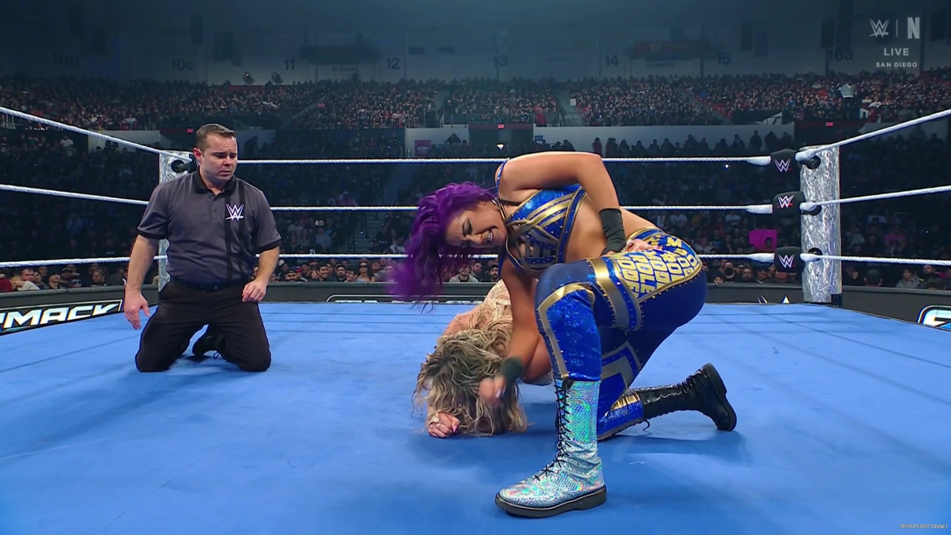 WWE_Friday_Night_SmackDown_2025_01_17_1080p_NETFLiX_h264-Star_mp40444.jpg