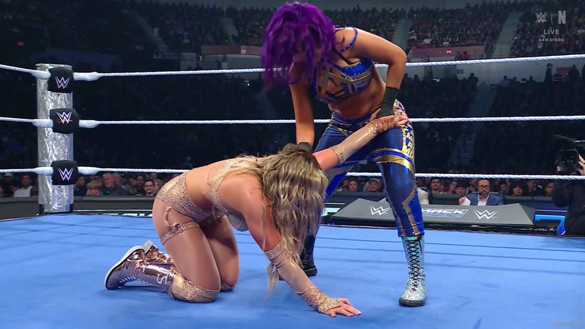 WWE_Friday_Night_SmackDown_2025_01_17_1080p_NETFLiX_h264-Star_mp40452.jpg