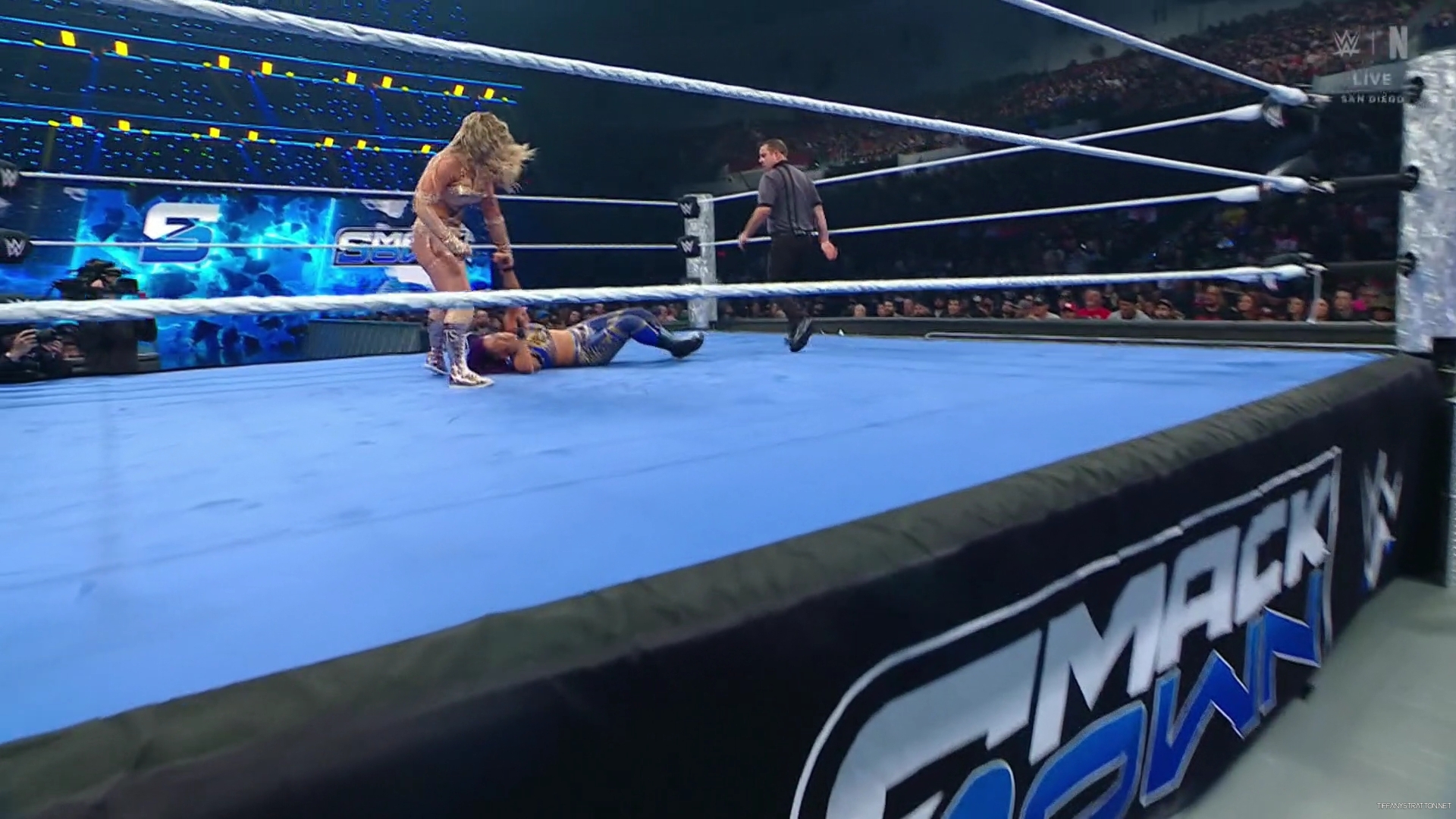 WWE_Friday_Night_SmackDown_2025_01_17_1080p_NETFLiX_h264-Star_mp40694.jpg