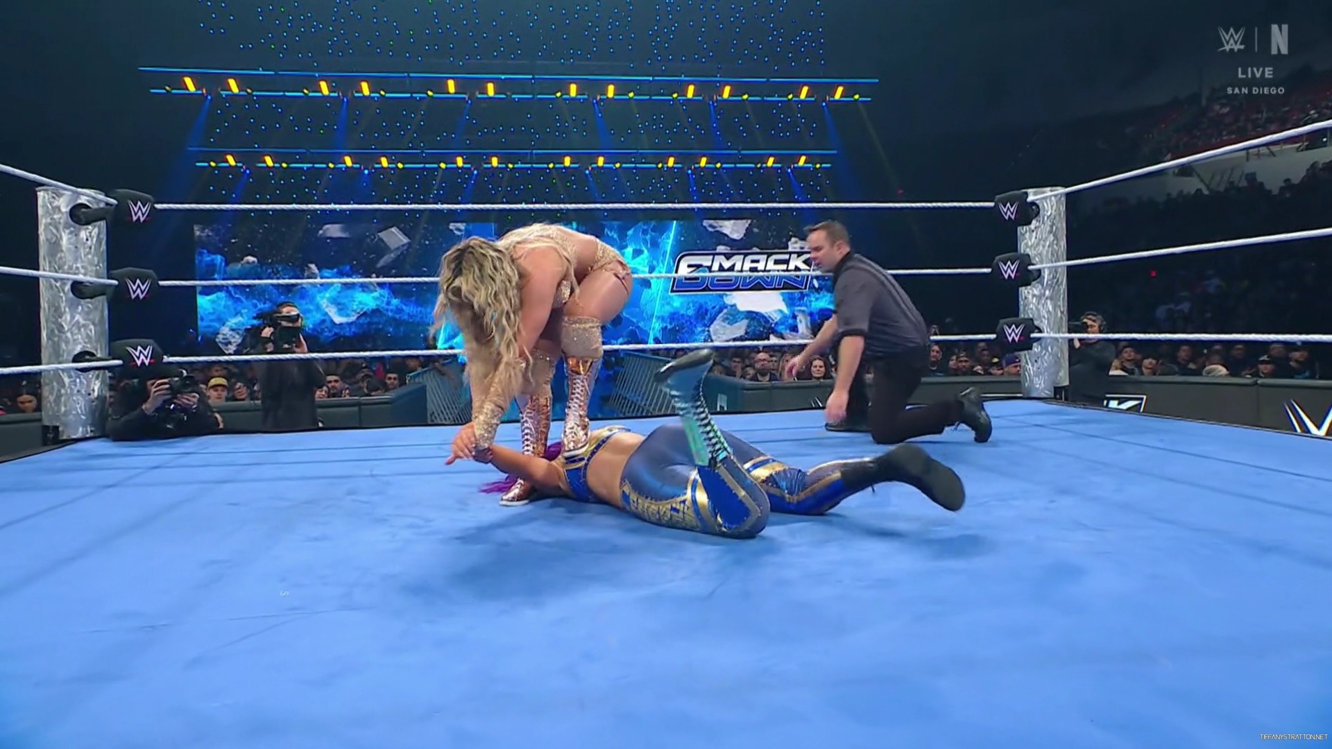 WWE_Friday_Night_SmackDown_2025_01_17_1080p_NETFLiX_h264-Star_mp40698.jpg