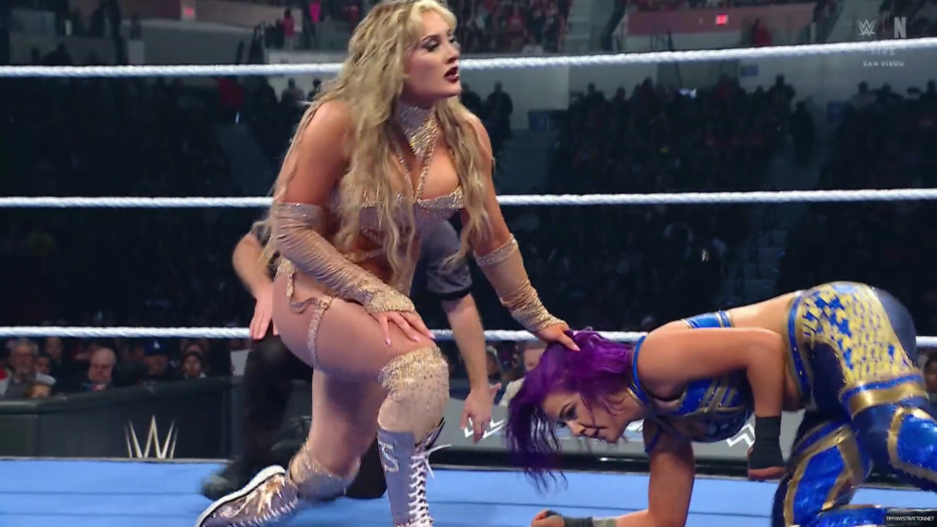 WWE_Friday_Night_SmackDown_2025_01_17_1080p_NETFLiX_h264-Star_mp40718.jpg
