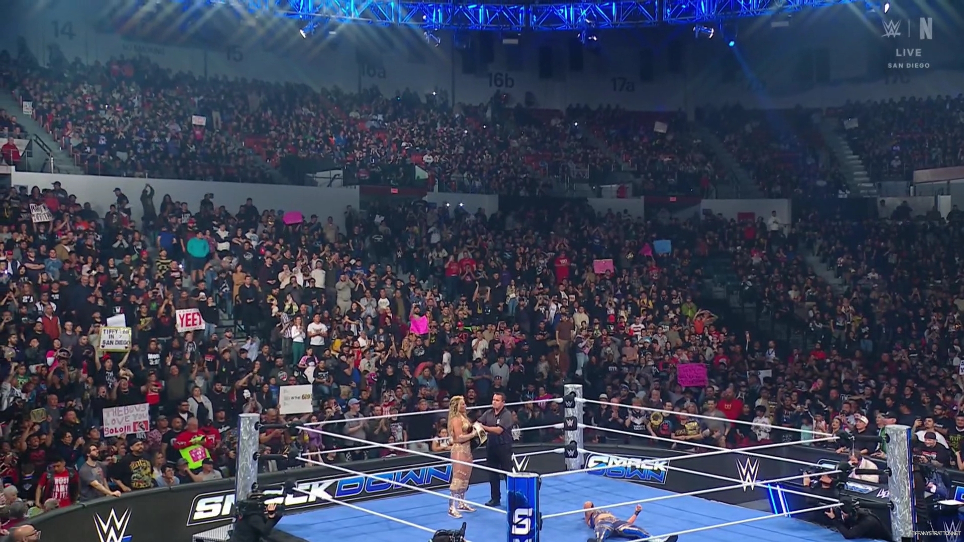 WWE_Friday_Night_SmackDown_2025_01_17_1080p_NETFLiX_h264-Star_mp41473.jpg
