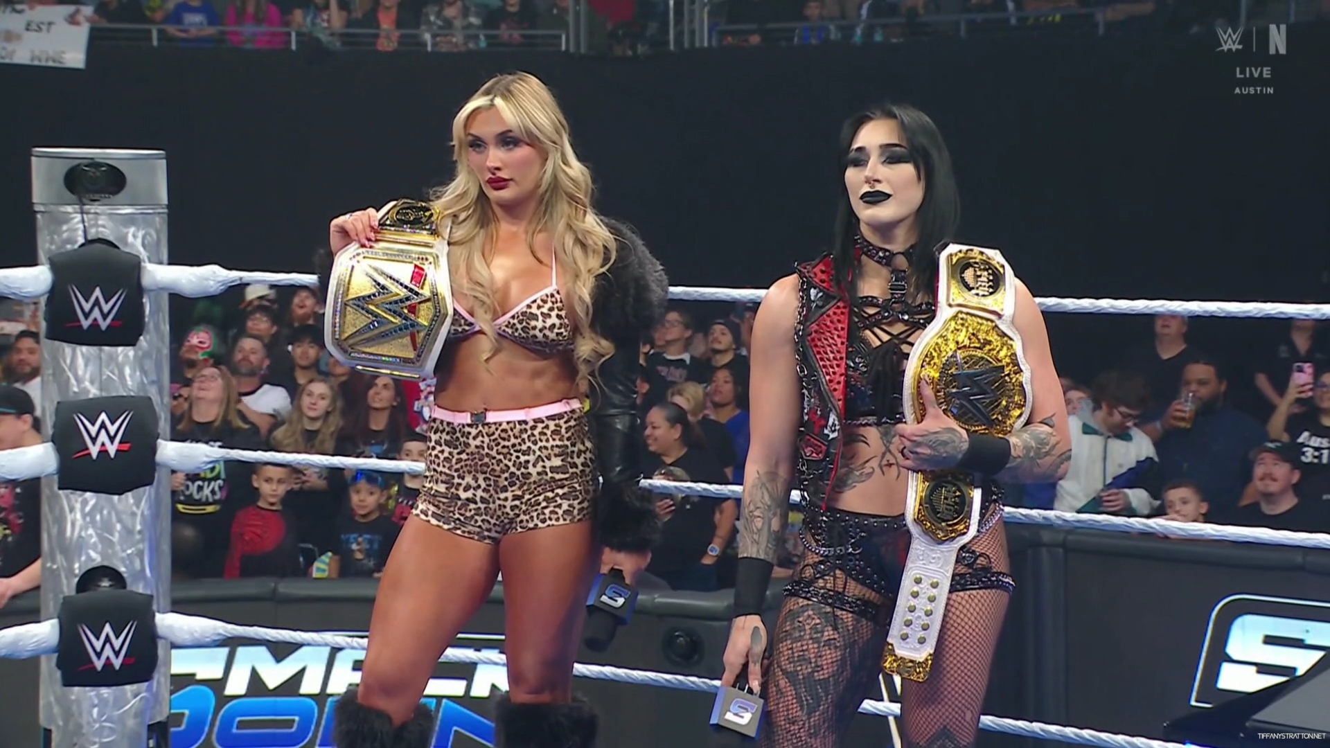 WWE_Friday_Night_SmackDown_2025_01_24_1080p_NETFLiX_CAP_h264-Star_mp40476.jpg