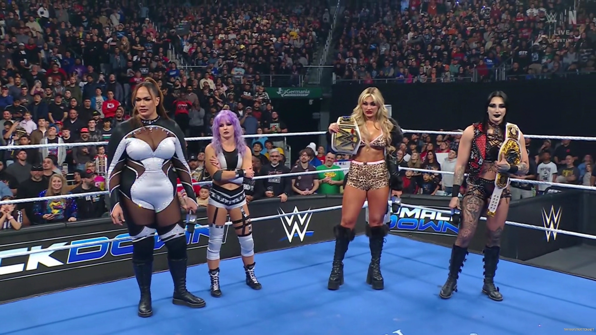 WWE_Friday_Night_SmackDown_2025_01_24_1080p_NETFLiX_CAP_h264-Star_mp40518.jpg