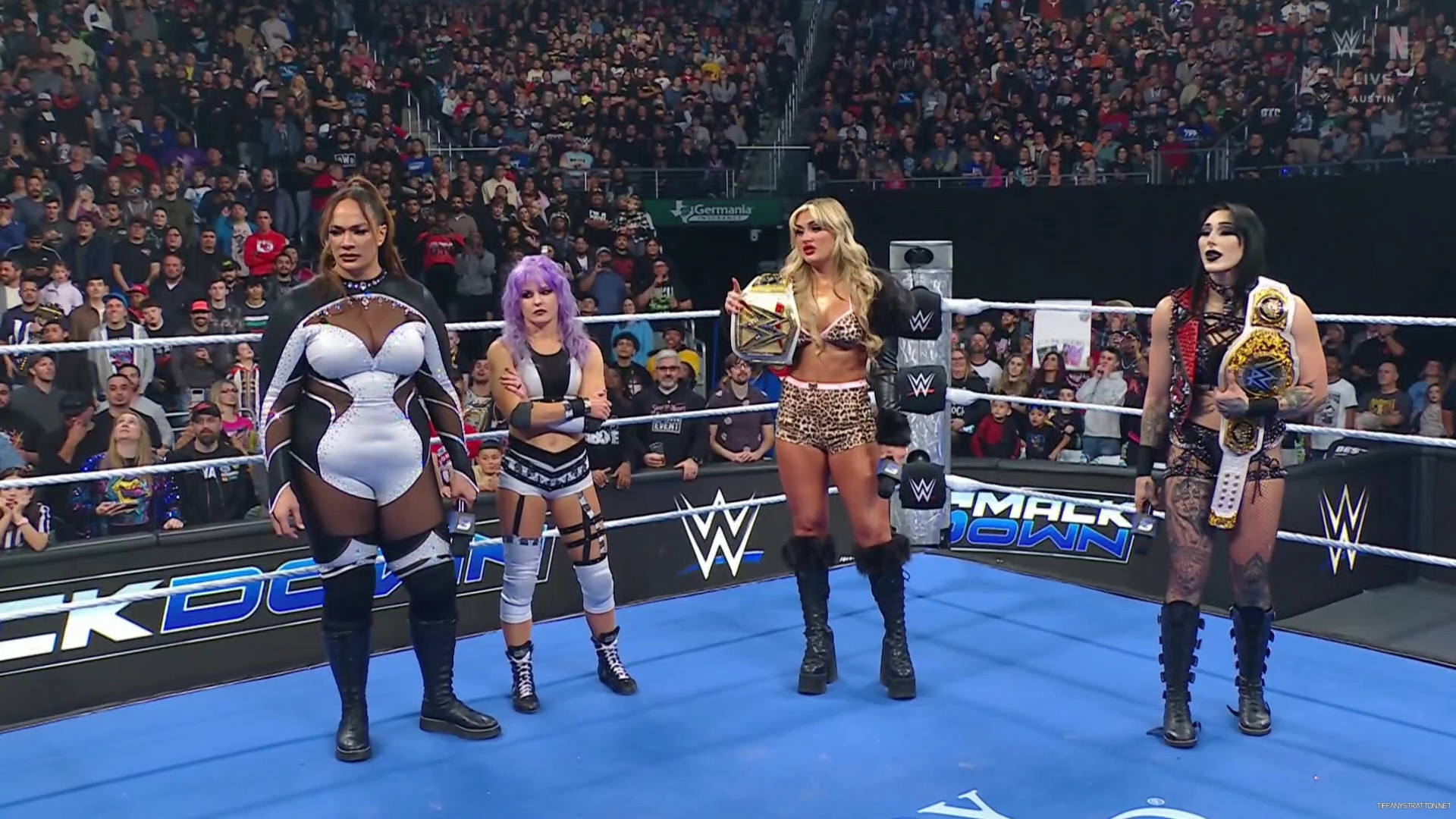 WWE_Friday_Night_SmackDown_2025_01_24_1080p_NETFLiX_CAP_h264-Star_mp40520.jpg
